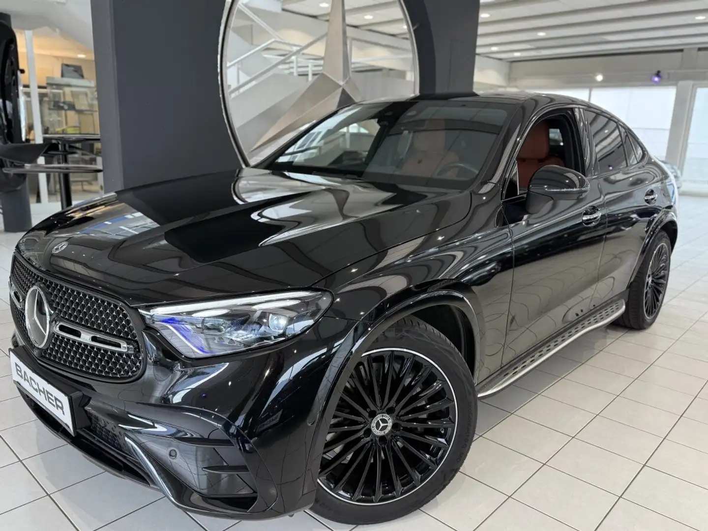 Mercedes-Benz Sonstige GLC Coupe 300 e 4Matic AMG LINE Panorama, Techn... Schwarz - 2