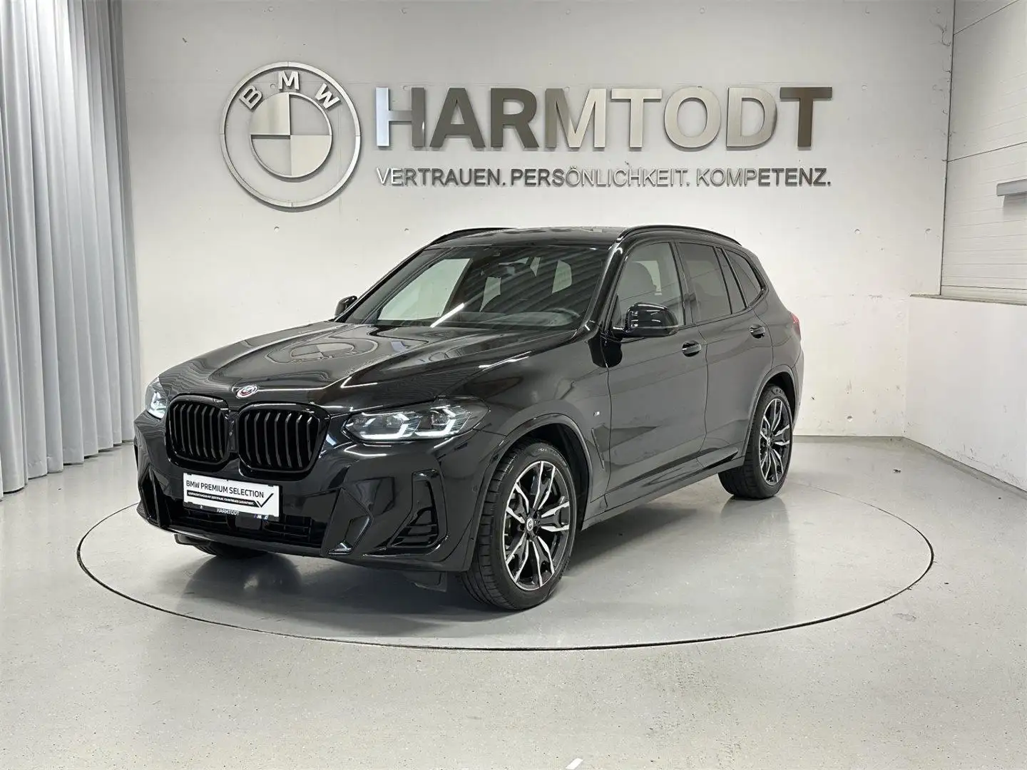 BMW X3 xDrive20d Schwarz - 1