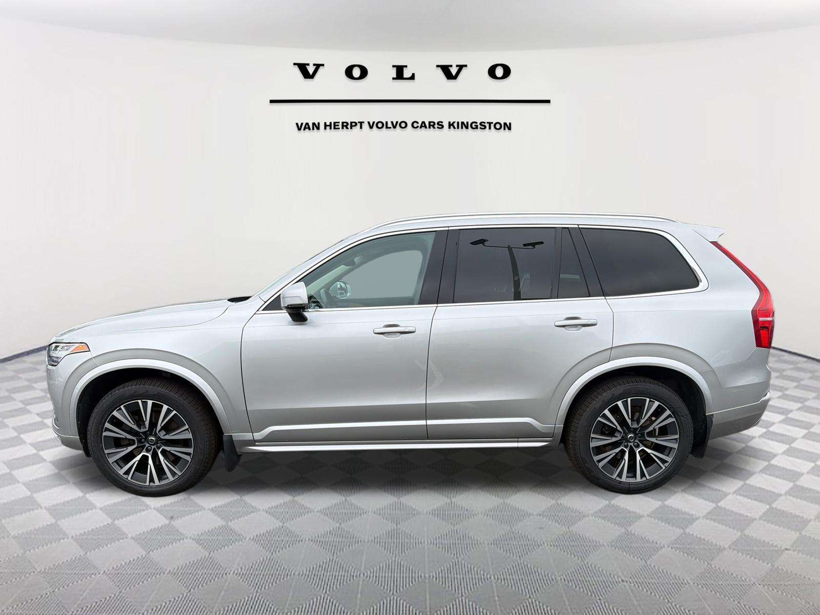 2022 Volvo XC90 T6 Momentum|Wireless Smartphone Charger|3.99% fina — снимка 1