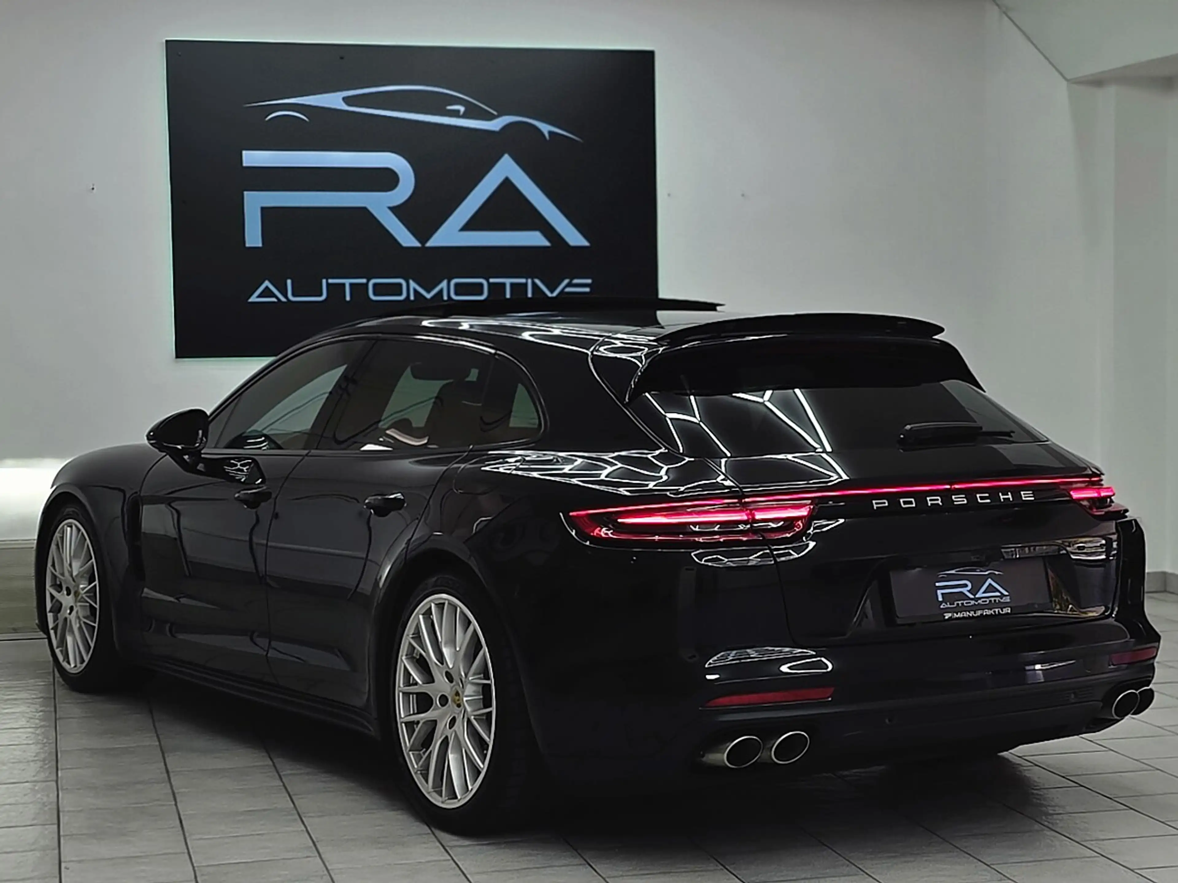 Porsche Panamera 4 E-Hybrid PHEV Sport Turismo Aut. — photo 6