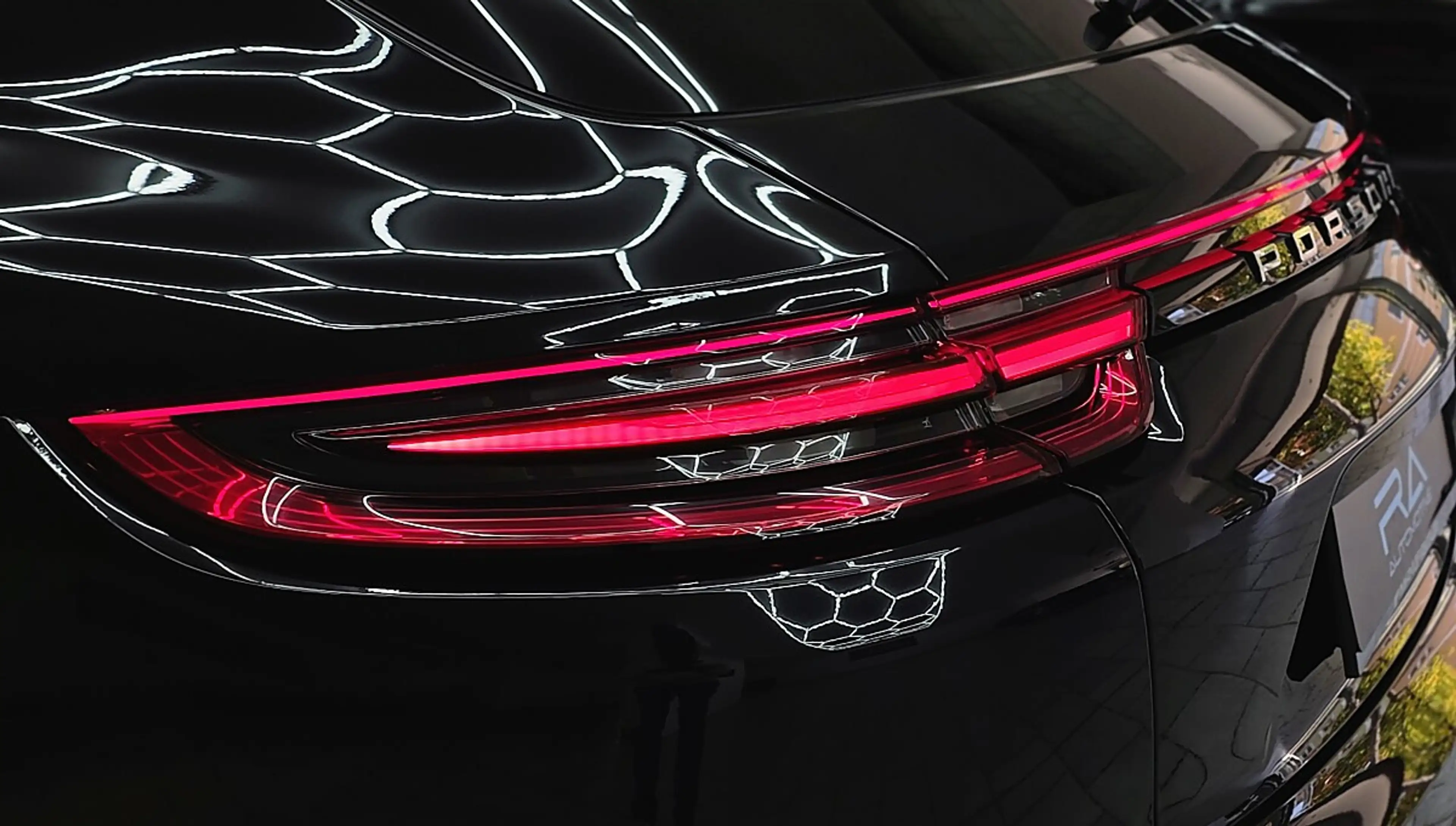 Porsche Panamera 4 E-Hybrid PHEV Sport Turismo Aut. — photo 10
