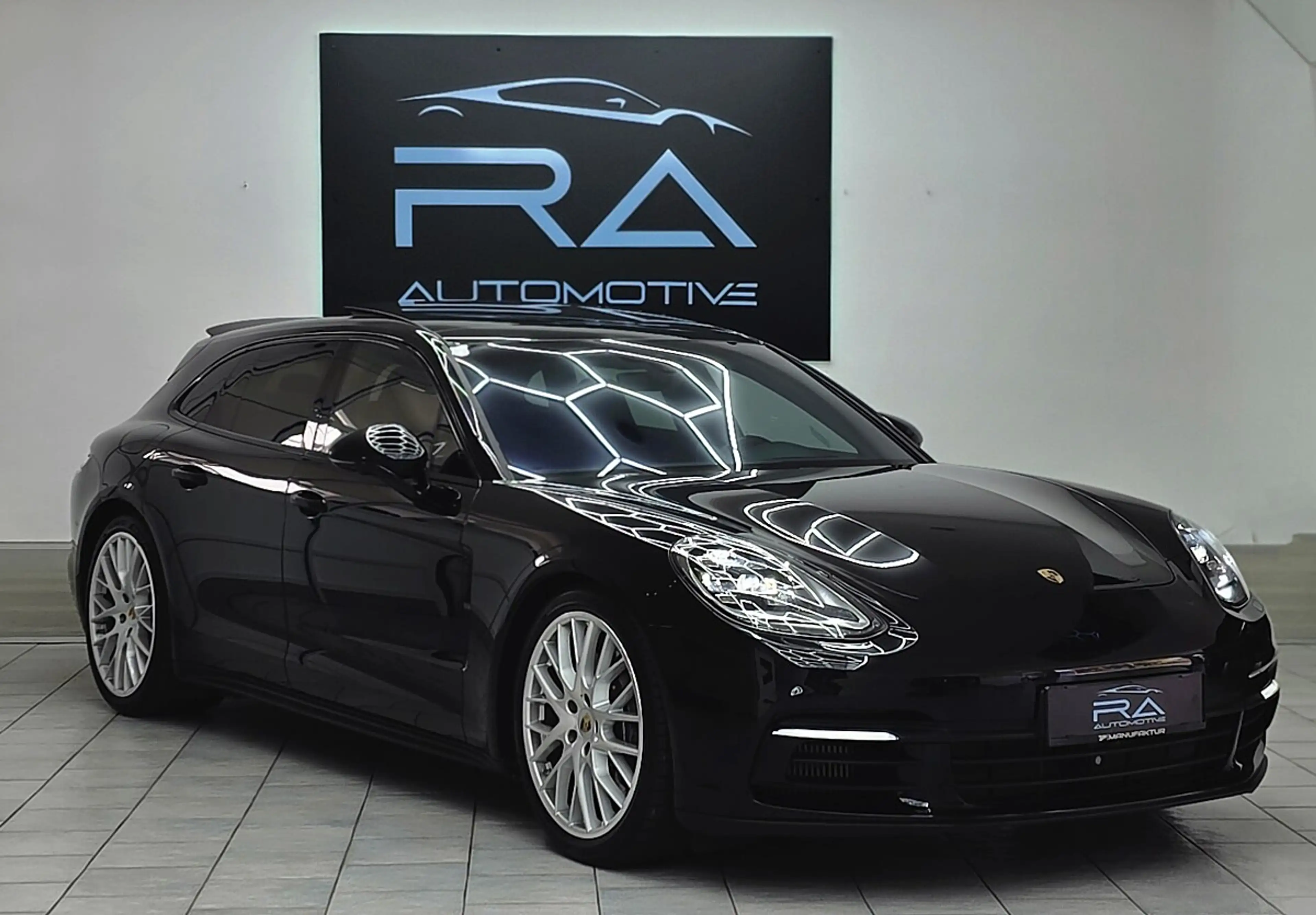 Porsche Panamera 4 E-Hybrid PHEV Sport Turismo Aut.