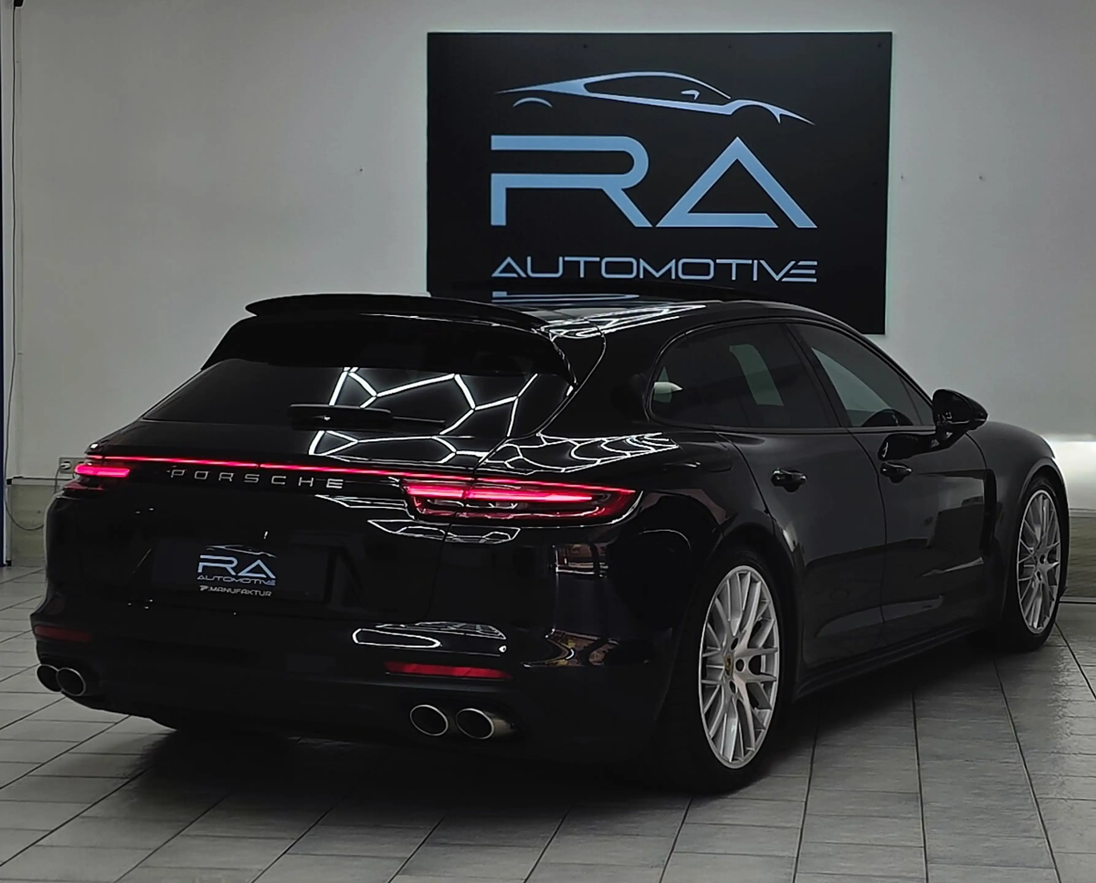 Porsche Panamera 4 E-Hybrid PHEV Sport Turismo Aut. — photo 8