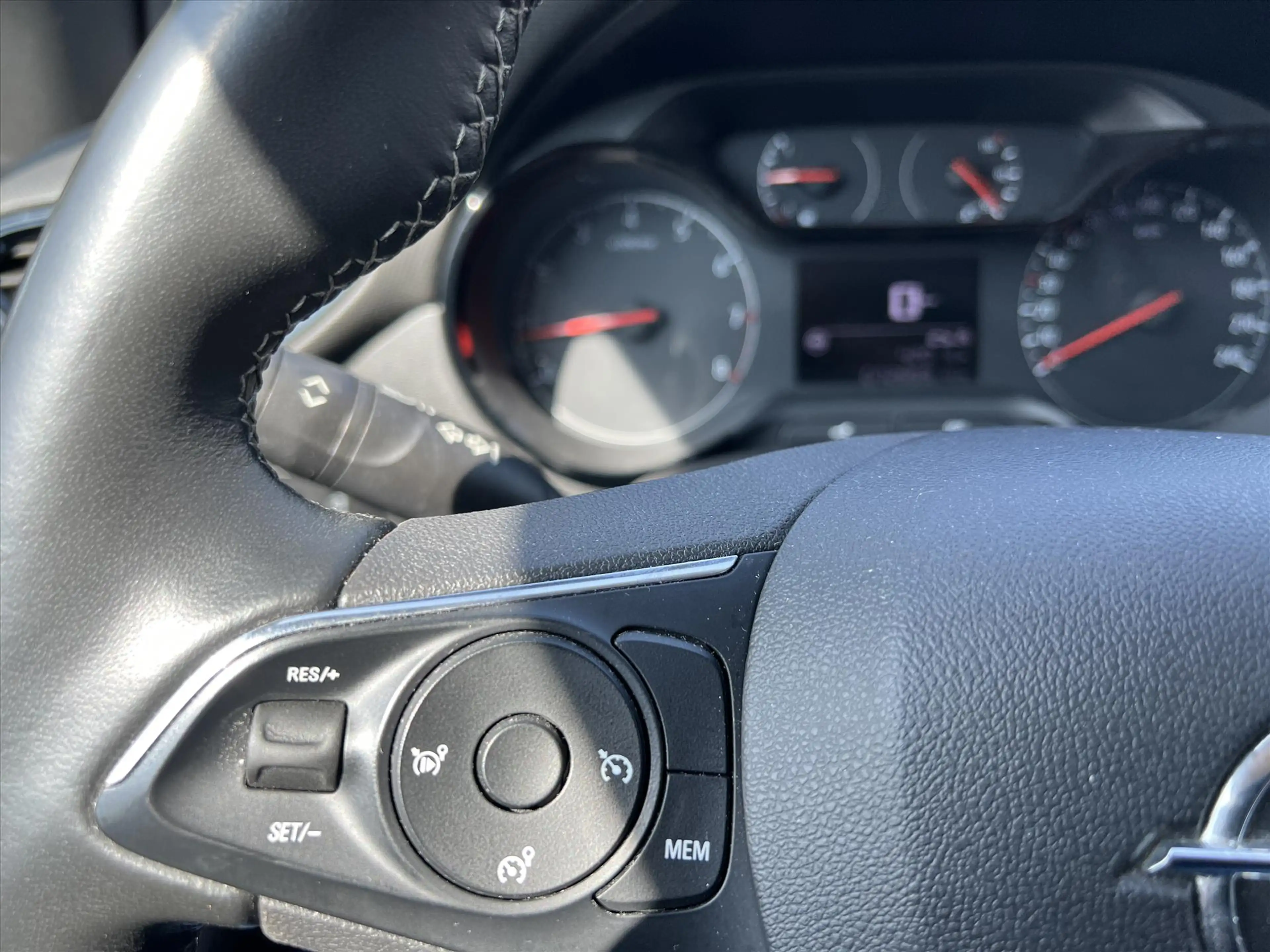 Opel Crossland X 1.2i 82pk Editon *Airco/PDC* — photo 9
