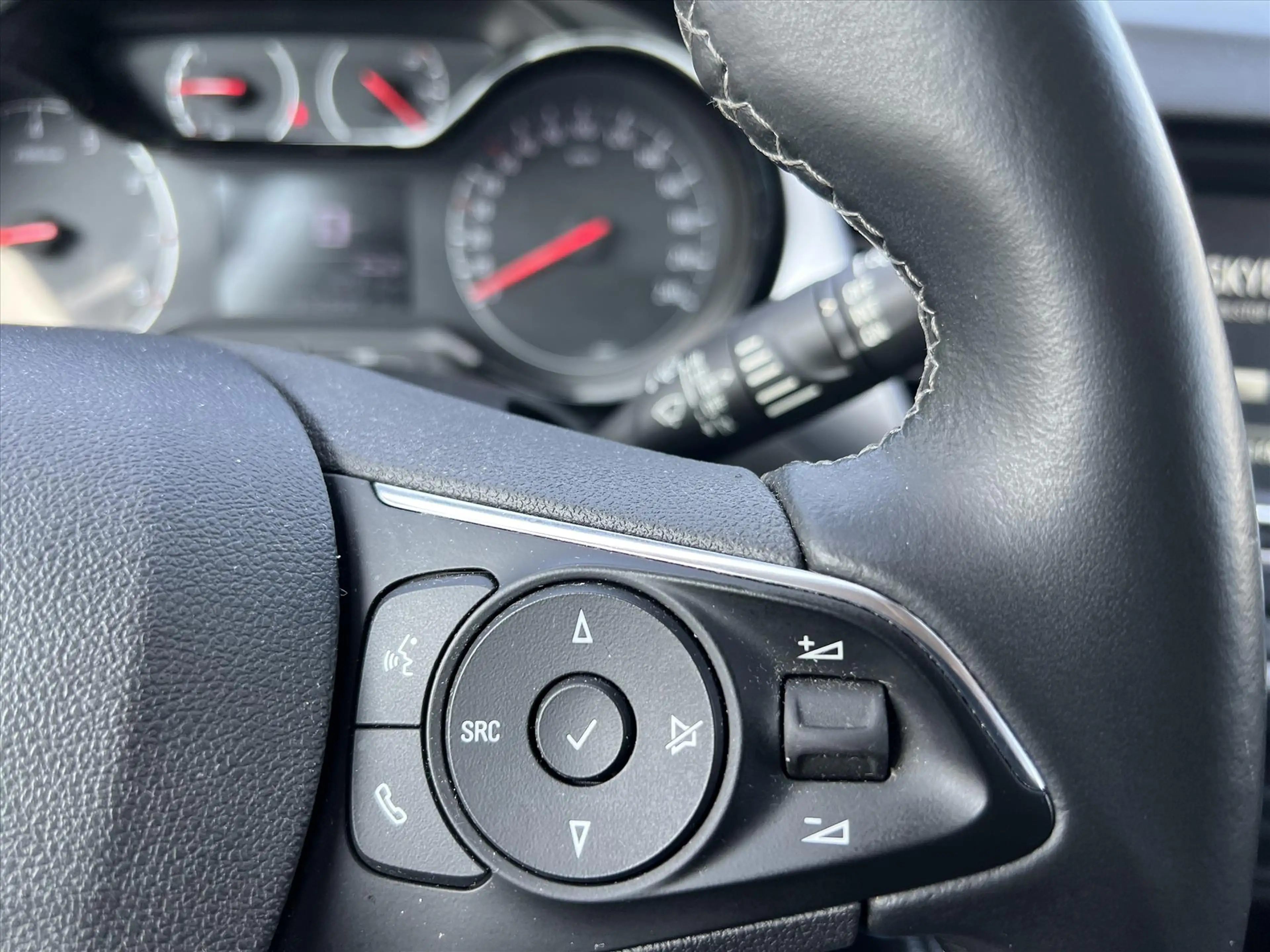 Opel Crossland X 1.2i 82pk Editon *Airco/PDC* — photo 10