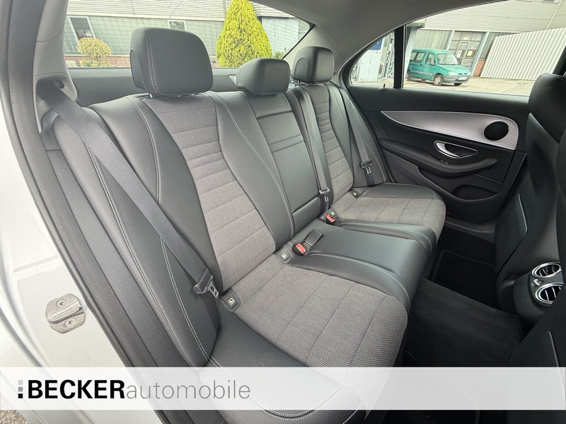 Mercedes-Benz E 200 E 200 AVANTGARDE KAMERA LEDHP NAVI TOTWINKEL SHZ — photo 12