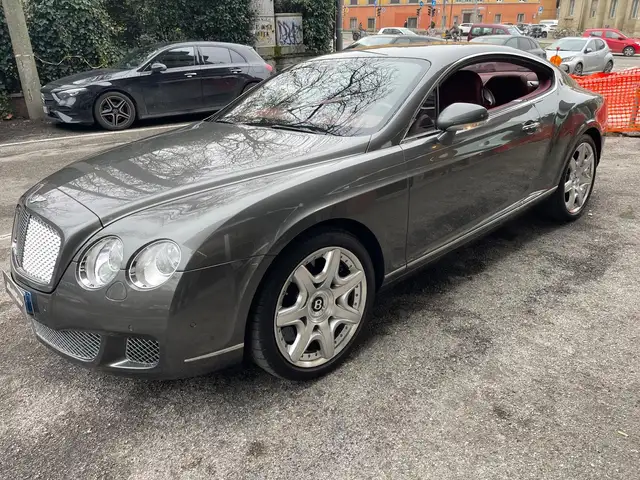 Bentley Continental GT 12 cilindri - Mulliner - freni carbo ceramici