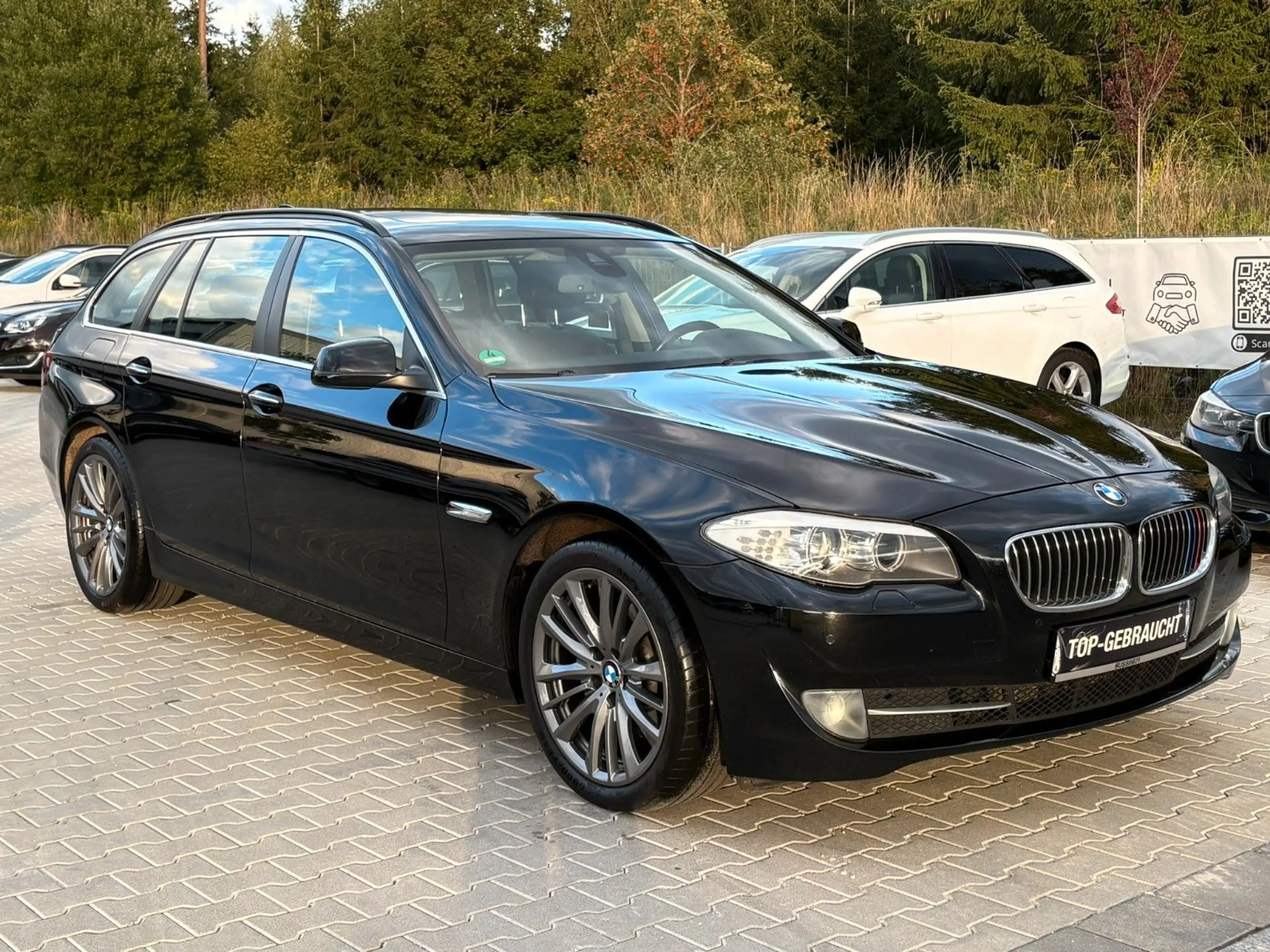 BMW 520 d Aut. Touring / Bi-Xenon / Leder / Pano / 19 — photo 4