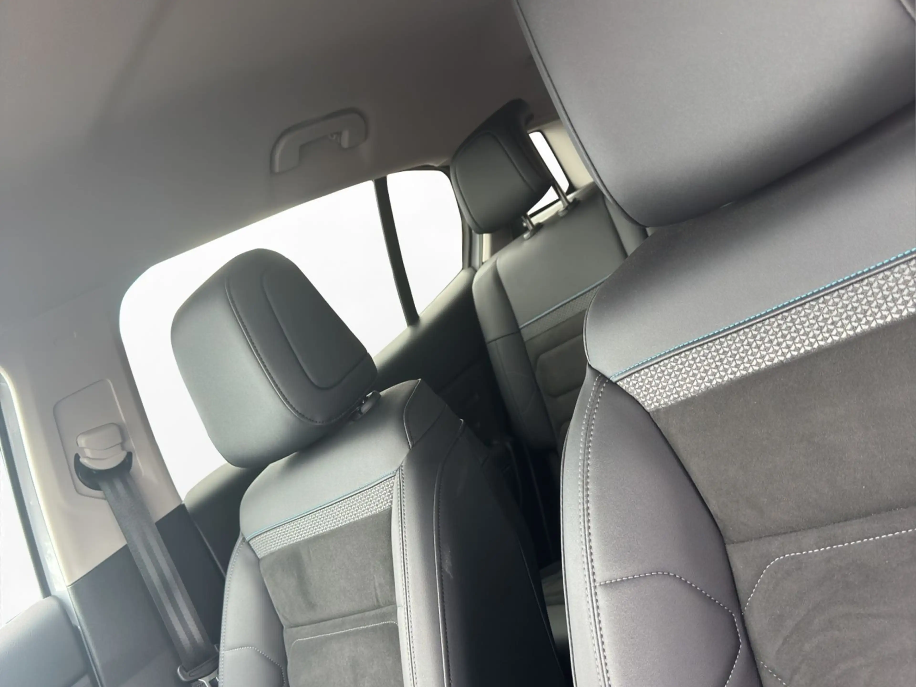 Citroen C5 Aircross Max MHEV 136 Kamera Navi ACC PDC SHZ — photo 13