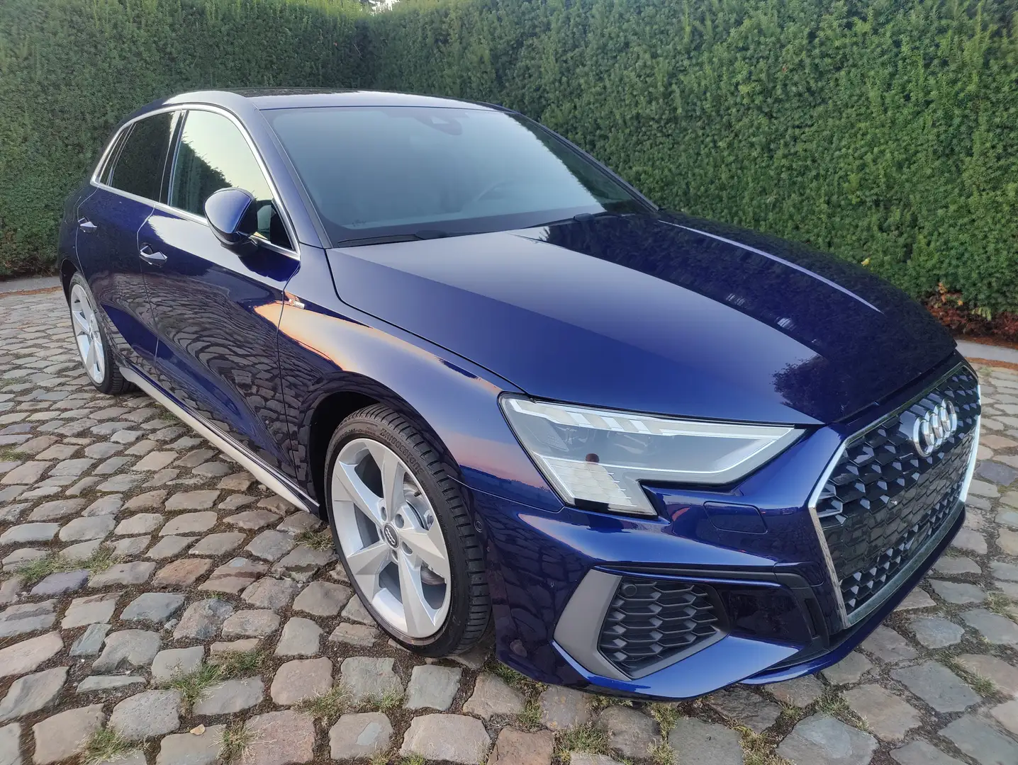 Audi A3 35 TFSI ACT S-line B&O Bleu - 1