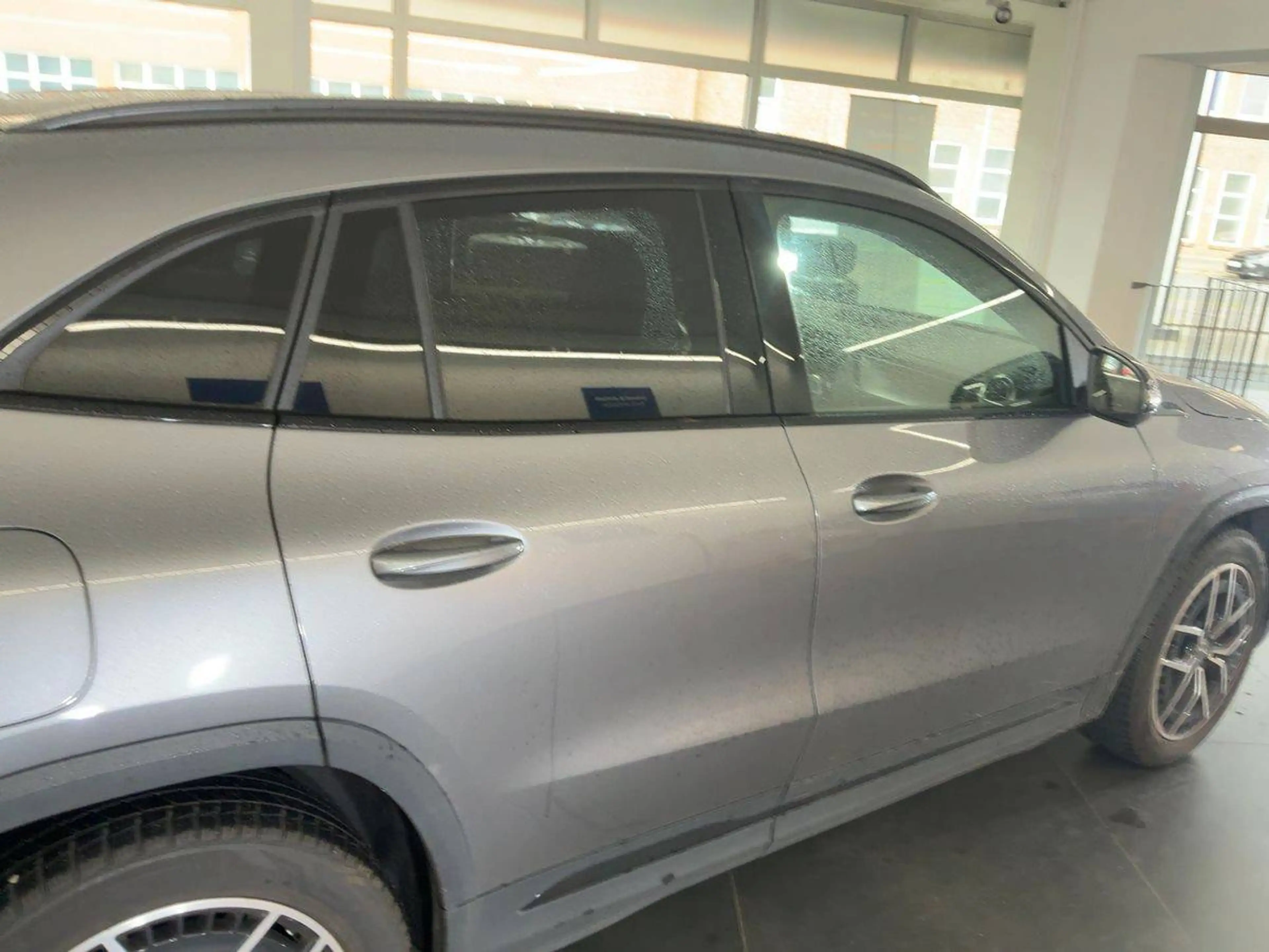 Mercedes-Benz EQA 300 EQA 300 4Matic (243.708) — photo 9