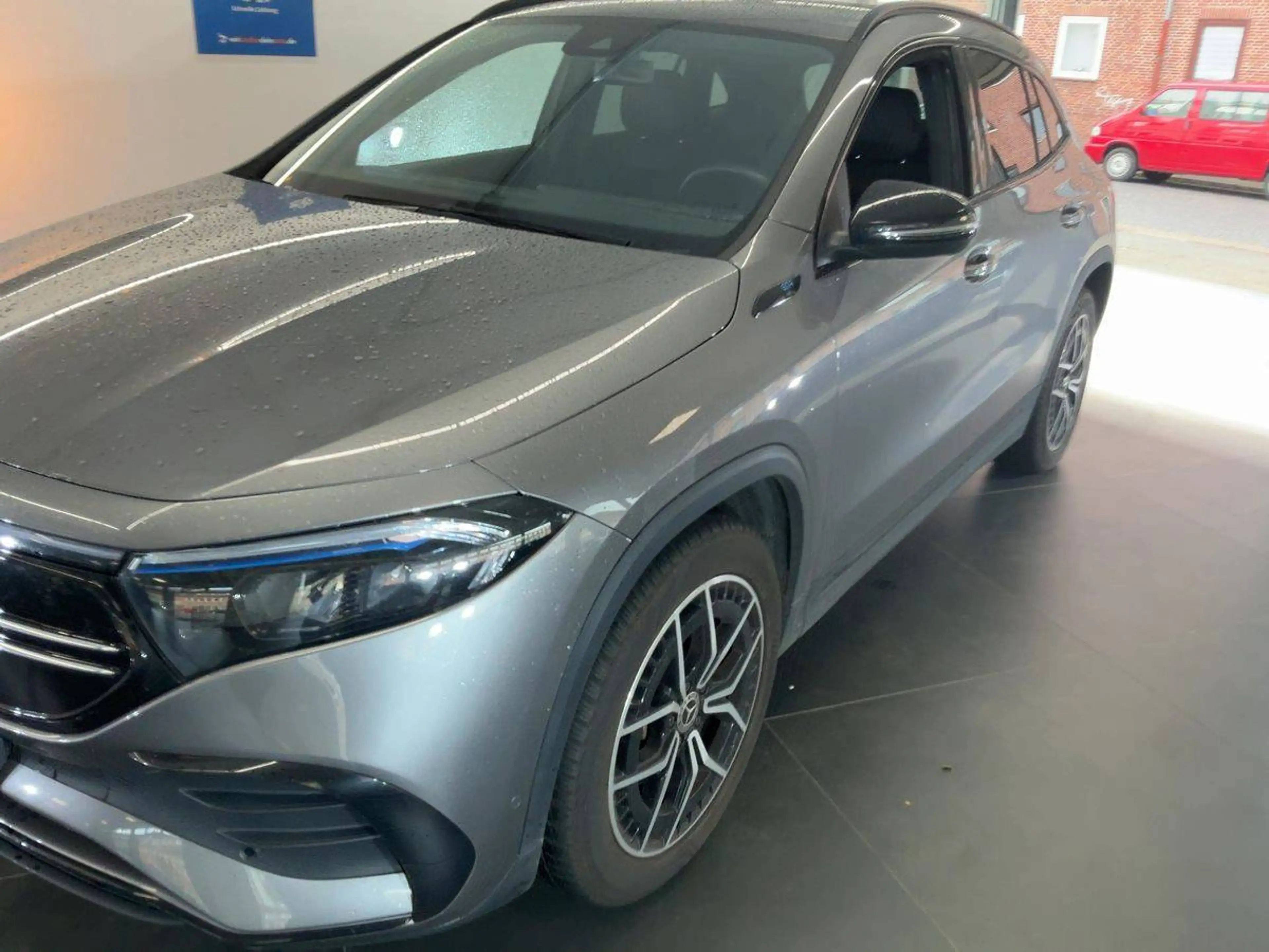 Mercedes-Benz EQA 300 EQA 300 4Matic (243.708) — photo 8