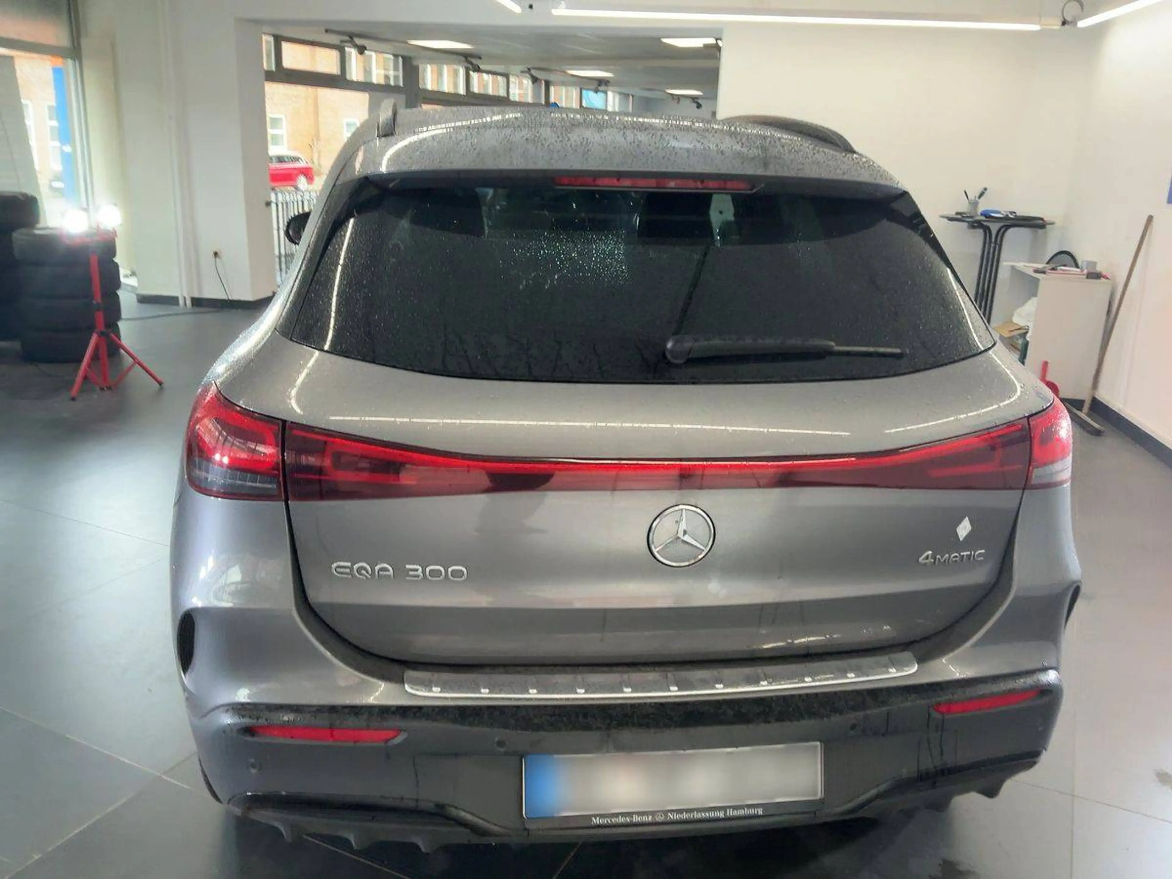 Mercedes-Benz EQA 300 EQA 300 4Matic (243.708) — photo 7