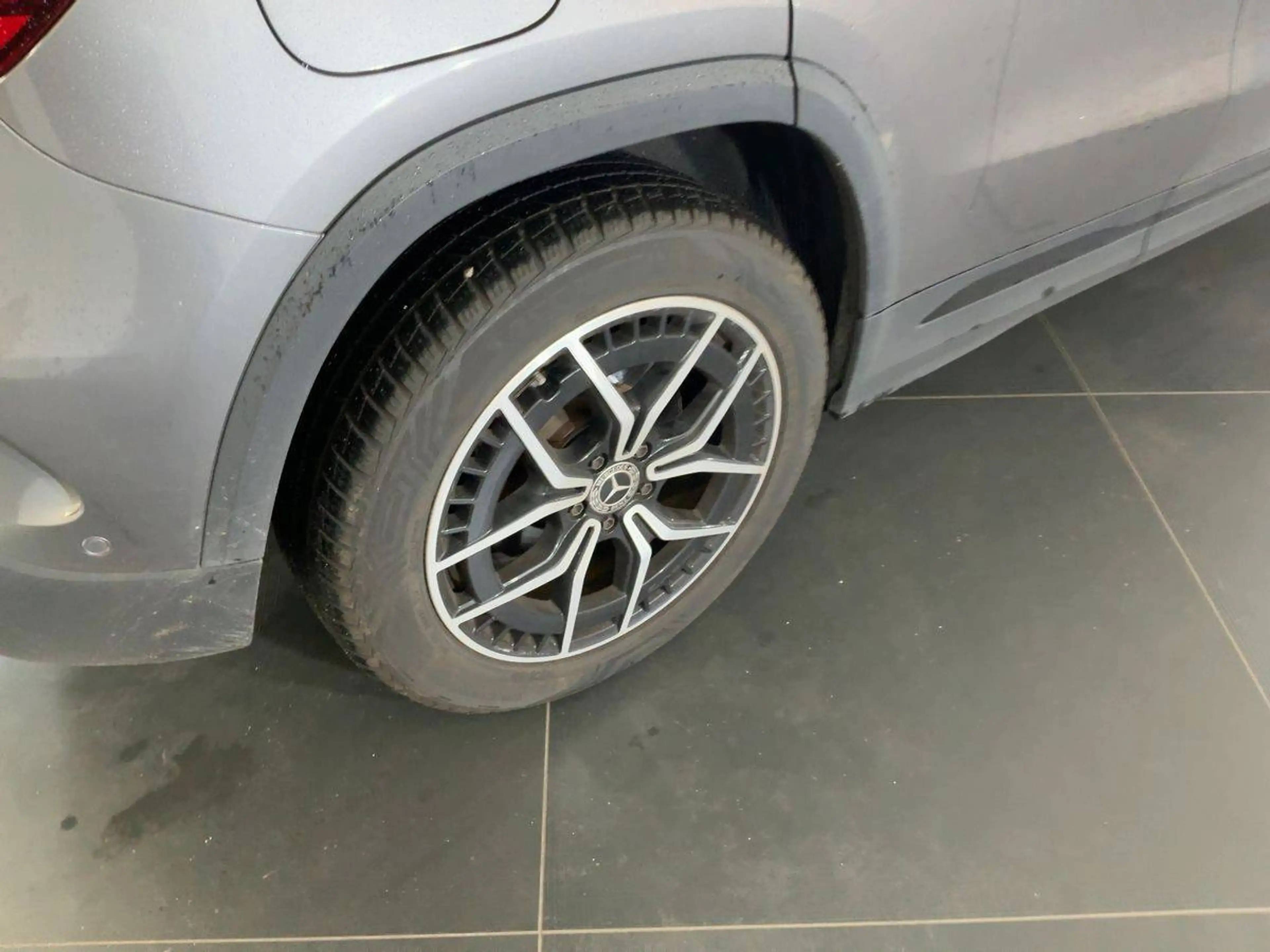 Mercedes-Benz EQA 300 EQA 300 4Matic (243.708) — photo 13