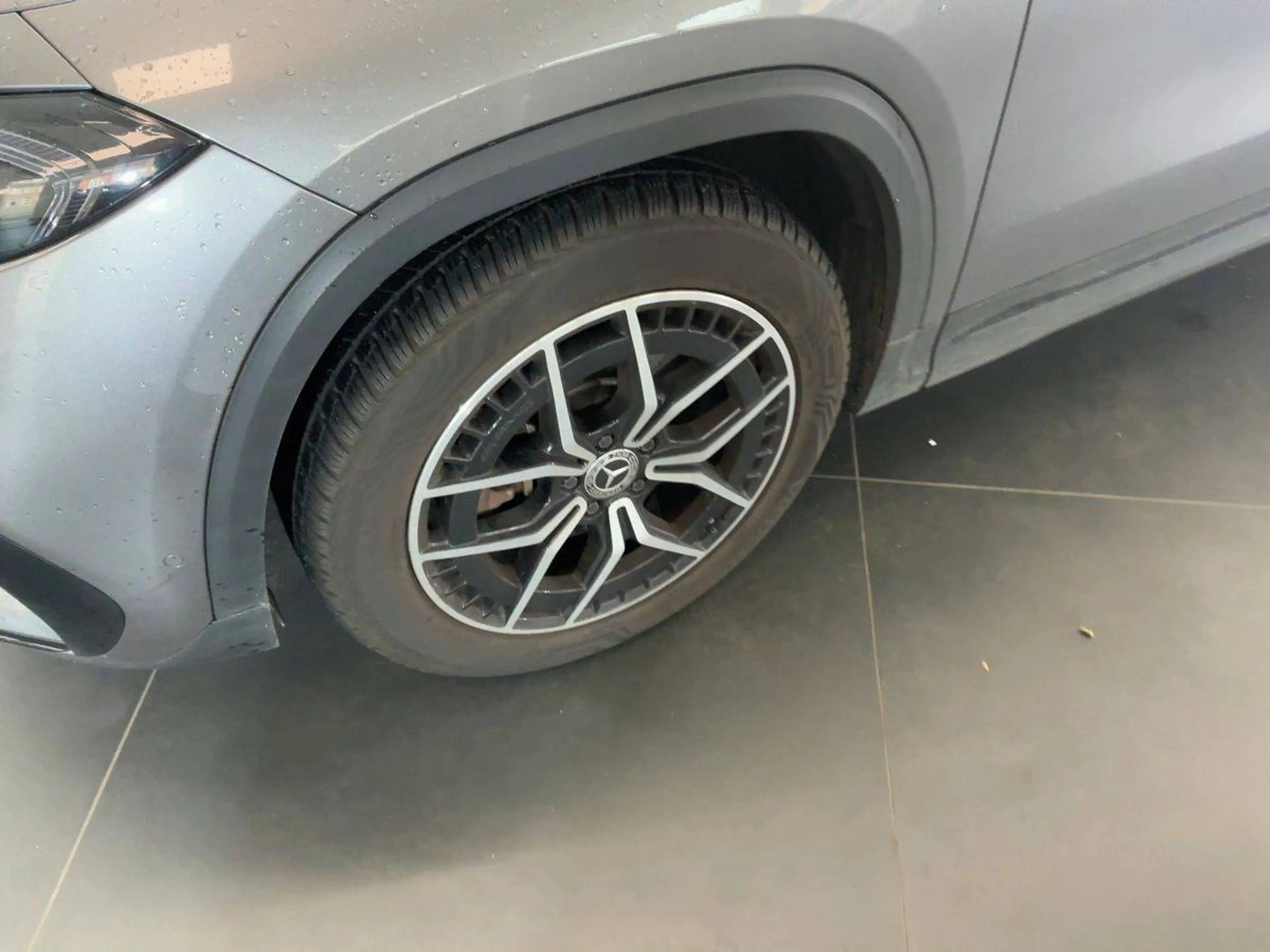 Mercedes-Benz EQA 300 EQA 300 4Matic (243.708) — photo 11