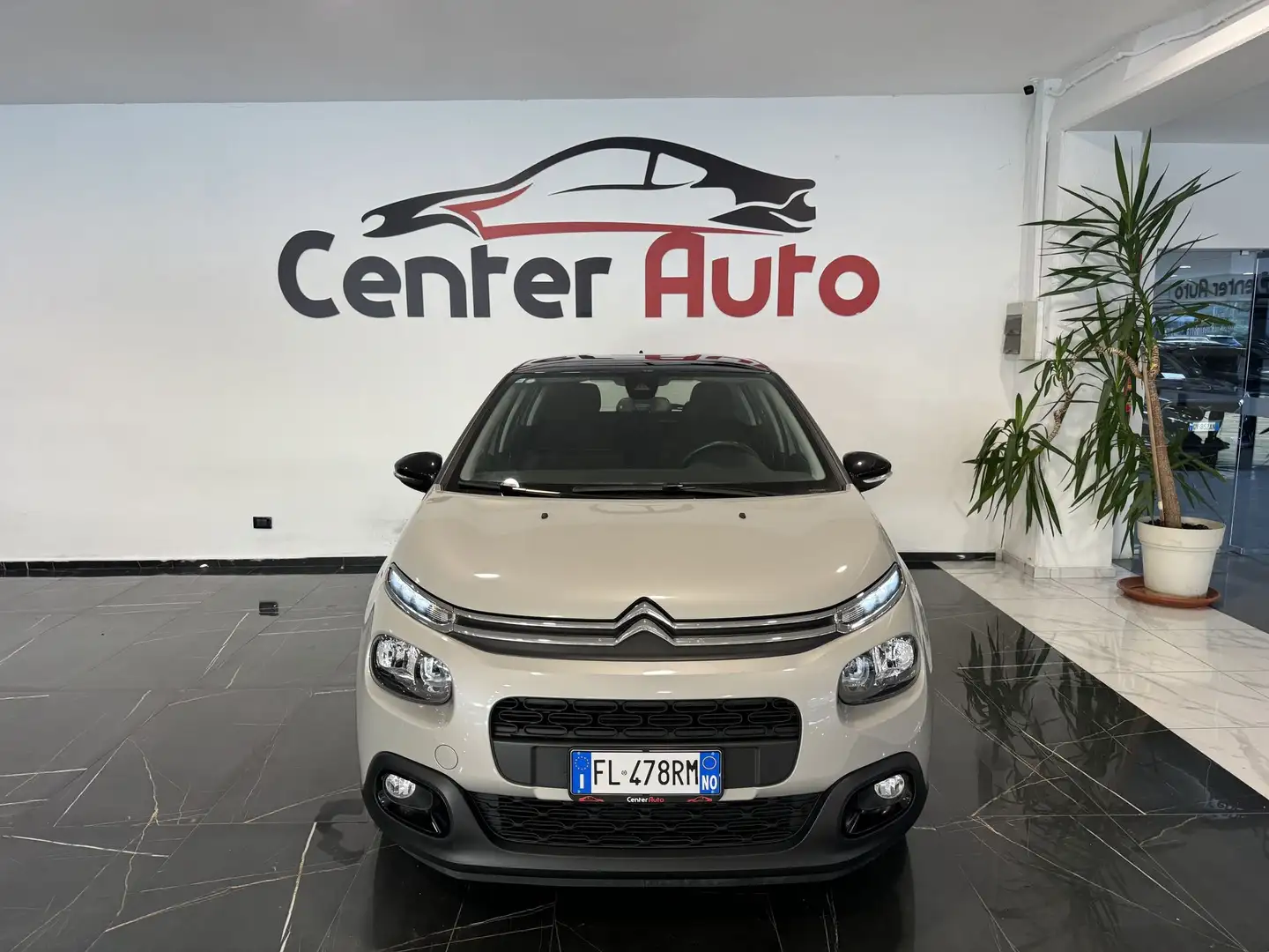 Citroen C3 PureTech 82 Shine - 2