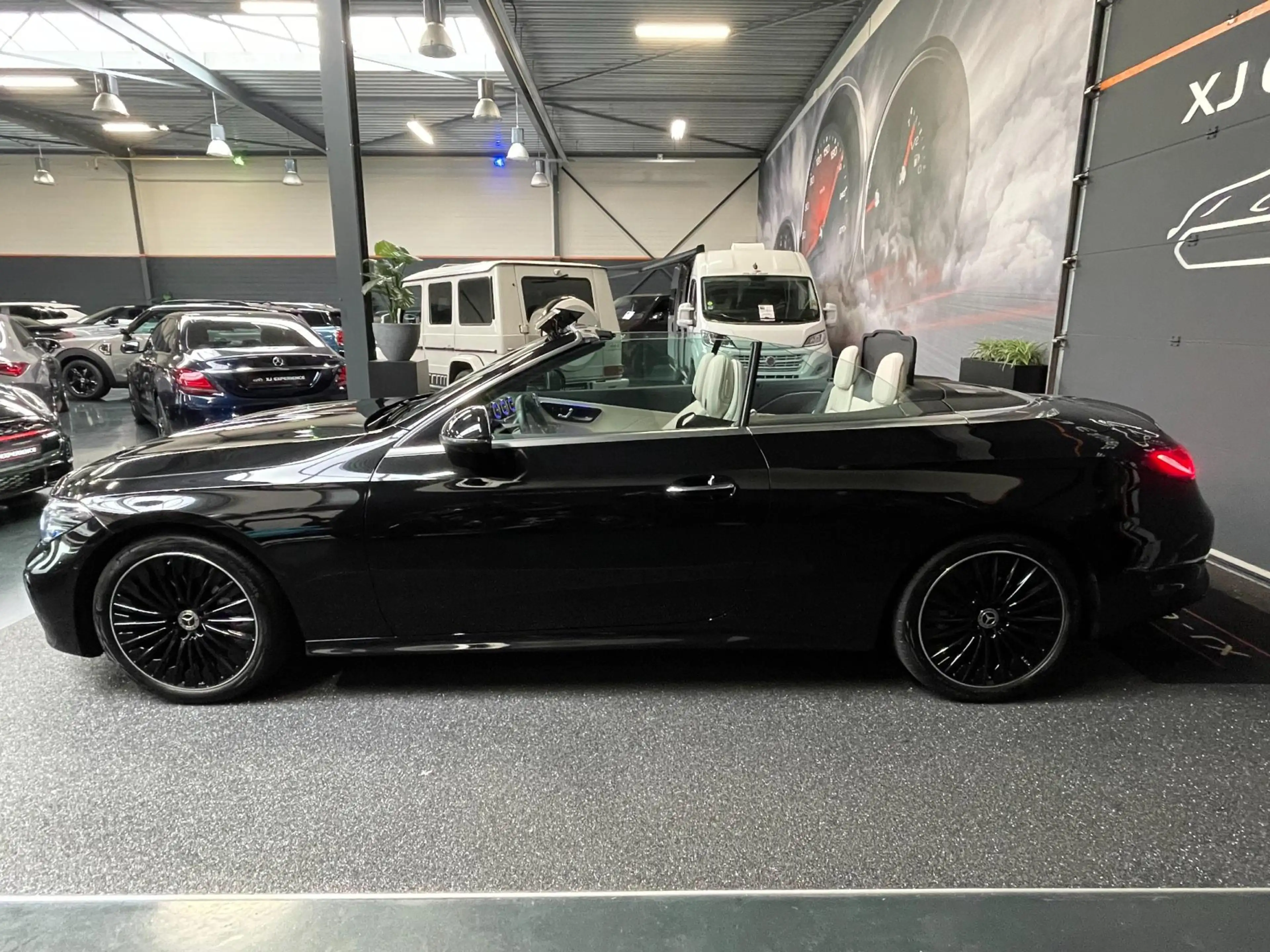 Mercedes-Benz CLE 200 Cabriolet AMG Line HUD NAVI 204PK — photo 6