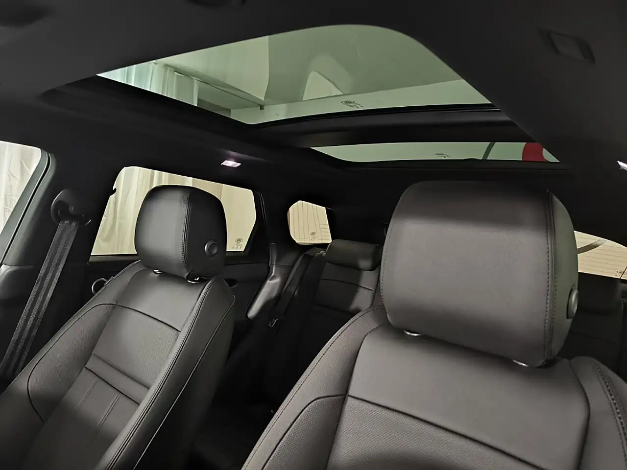Land Rover Range Rover Evoque 2026 — фото 14