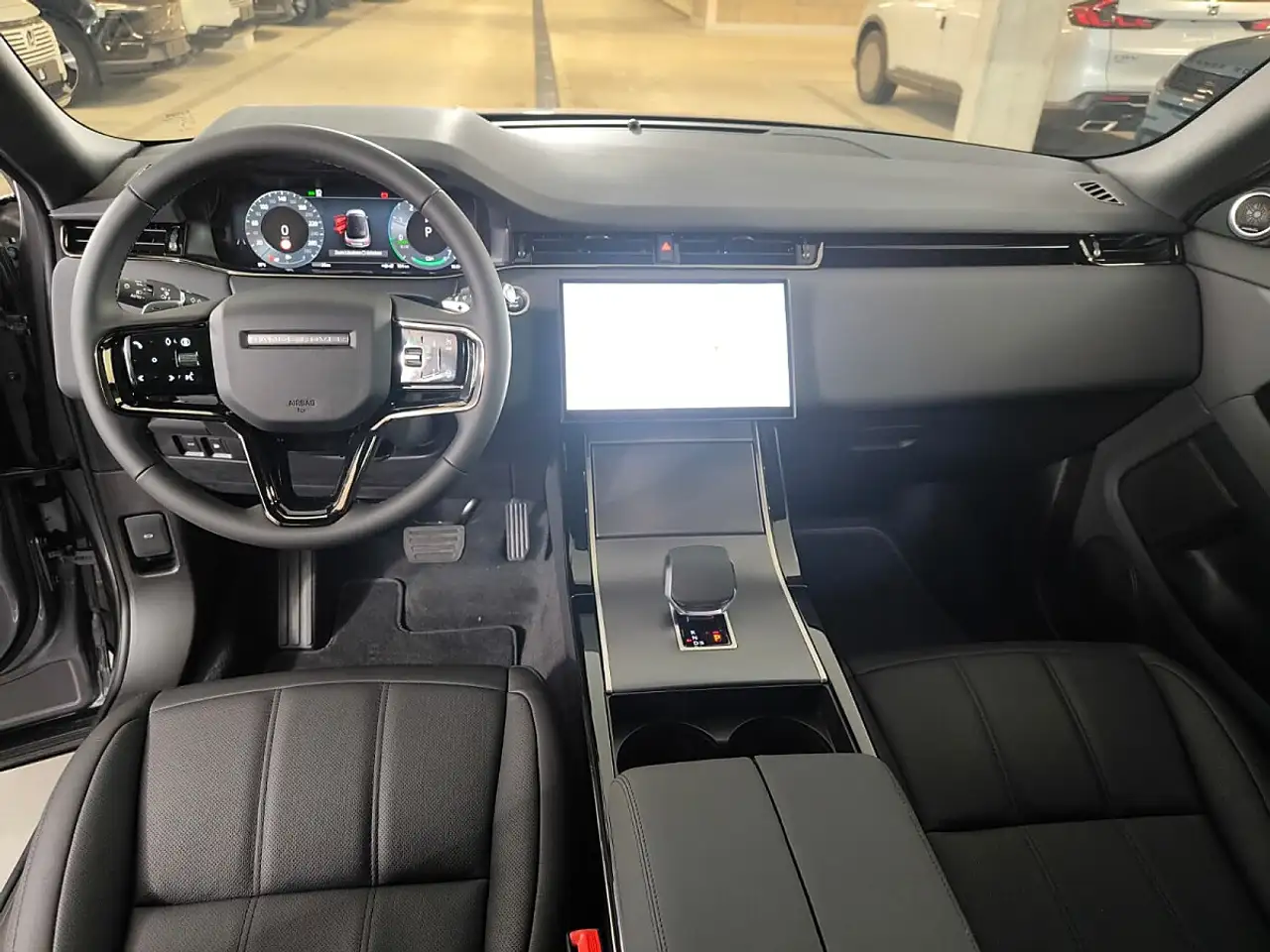 Land Rover Range Rover Evoque 2026 — фото 12