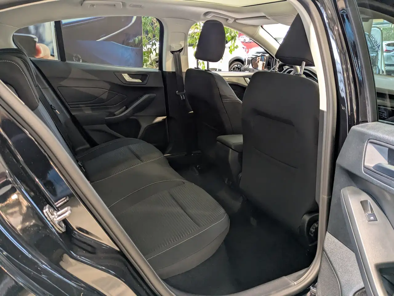 Ford Focus 1.0 l MHEV 114 kW Titanium 5