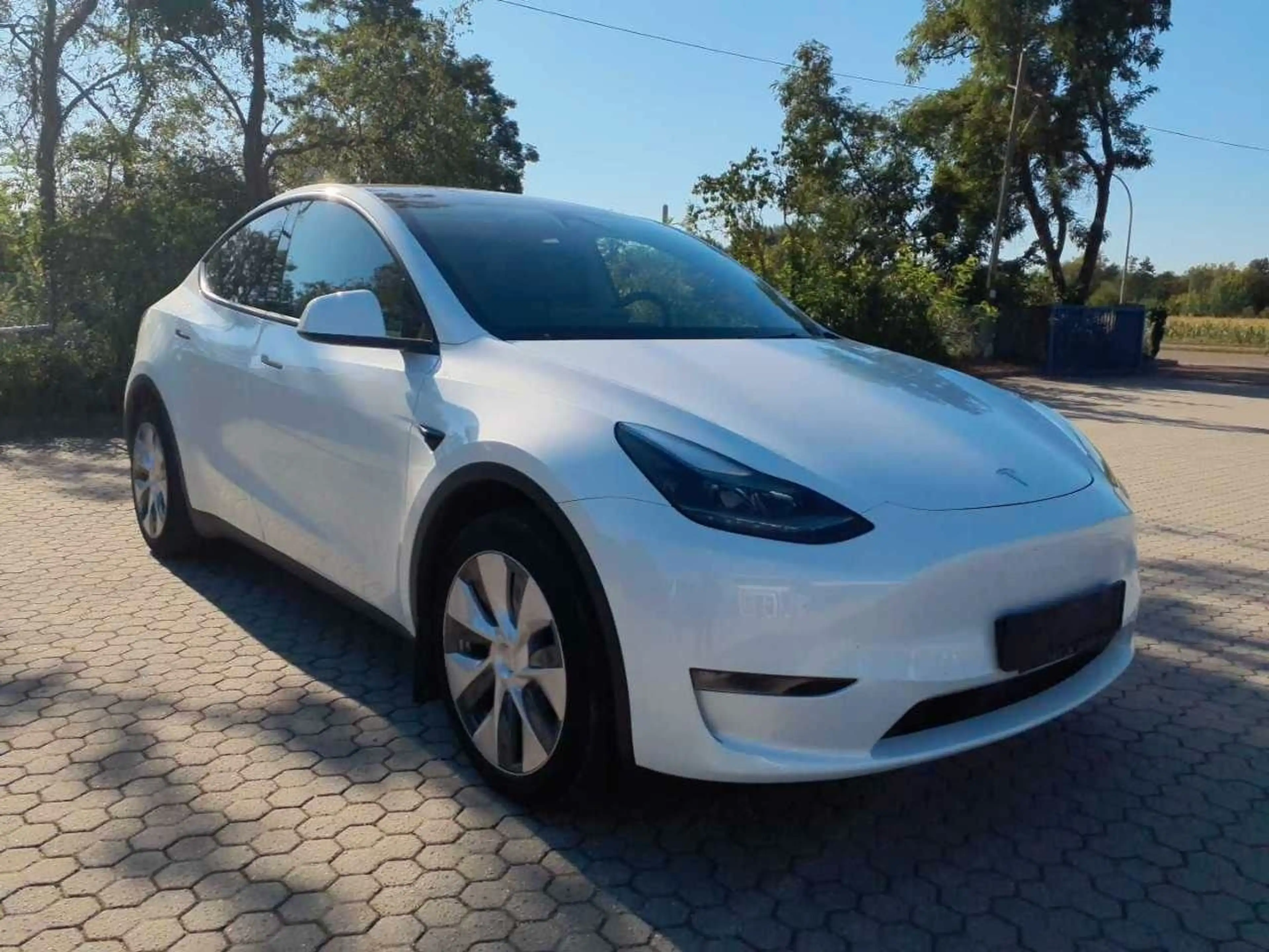 Tesla Model Y LONGRANGE DUAL-MOTOR NAVI/LED/KAMERA/AHK — photo 3