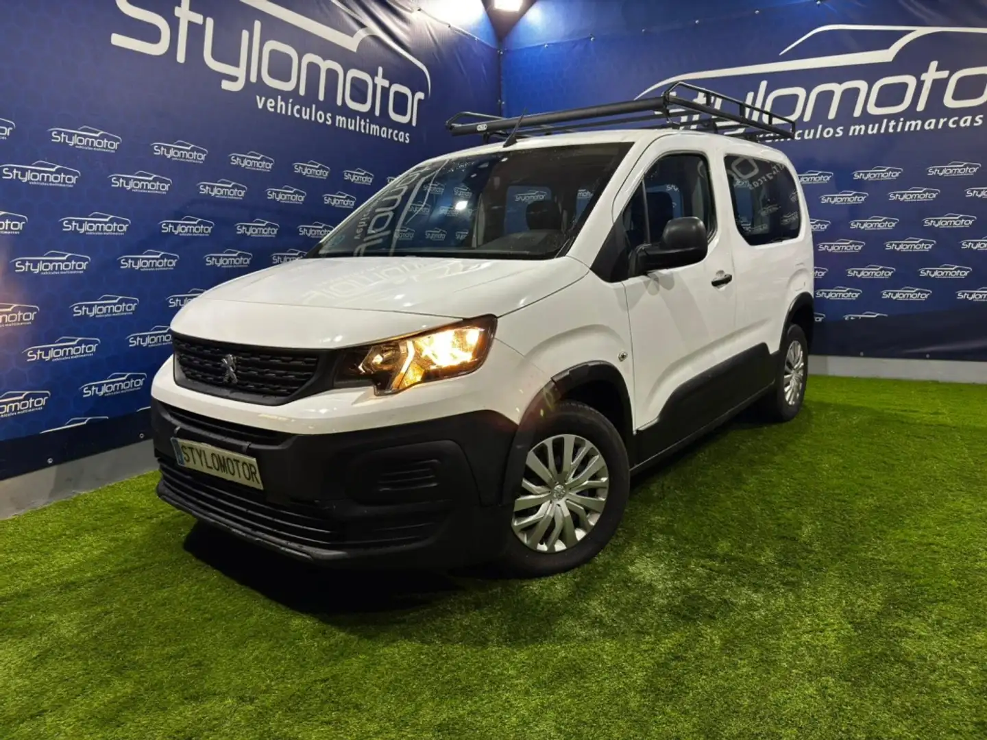 Peugeot Partner PEUGEOT Industrial Manual de 5 Puertas Blanc - 1