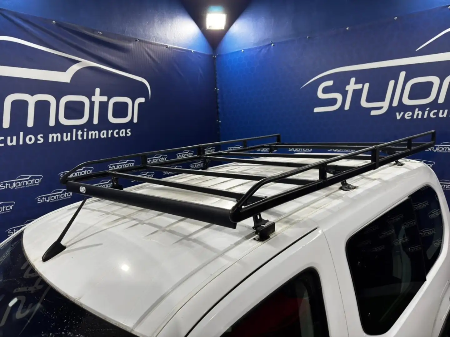 Peugeot Partner PEUGEOT Industrial Manual de 5 Puertas Blanc - 2