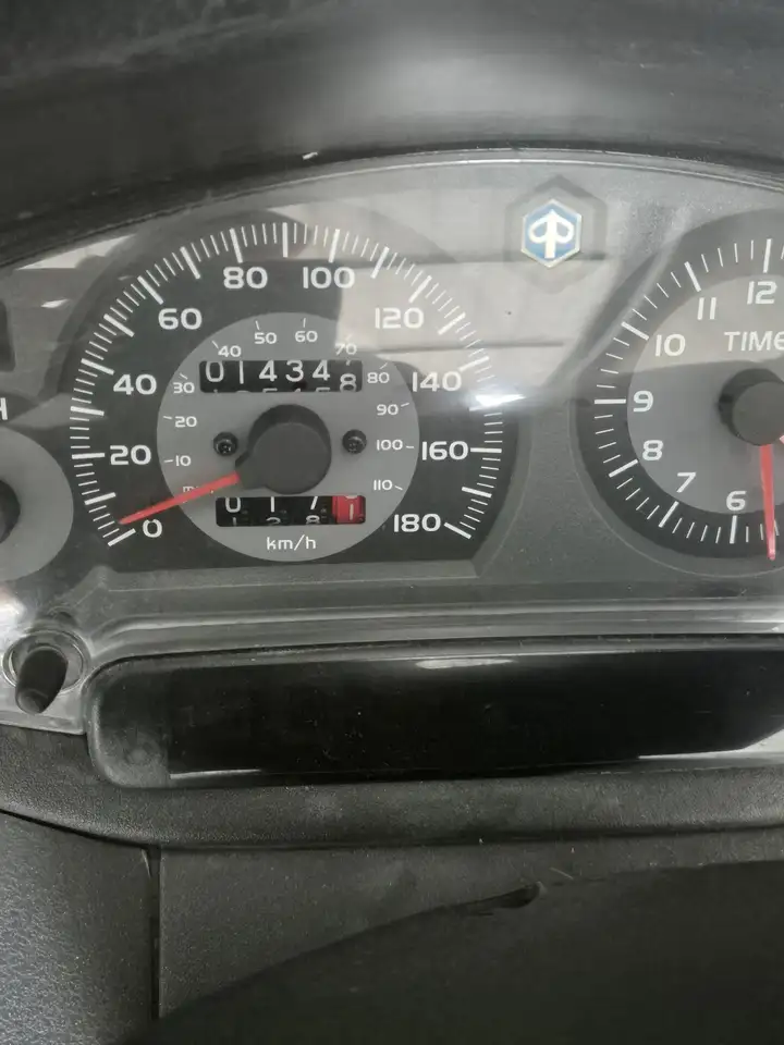 Piaggio X 8