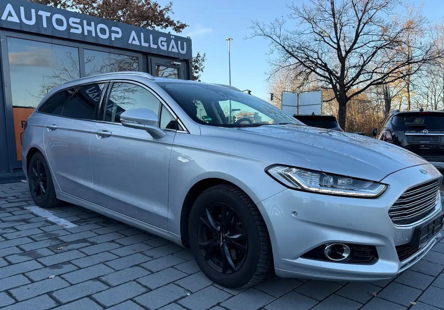 Ford Mondeo Turnier Titanium Gris - 1