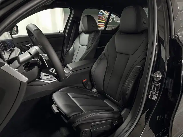BMW 3 Series view 10