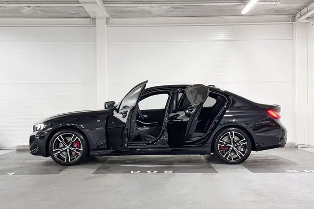 BMW 3 Series view 3