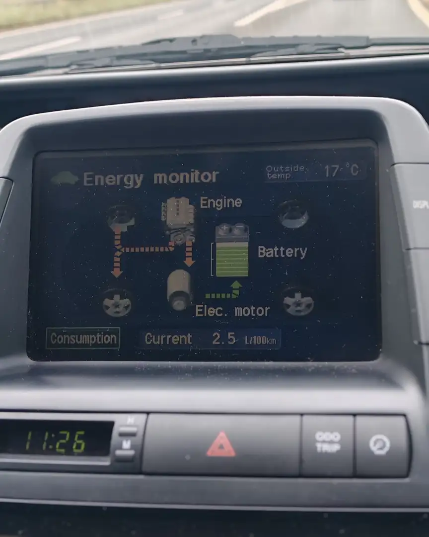 Toyota Prius (Hybrid) Sol Argento - 2