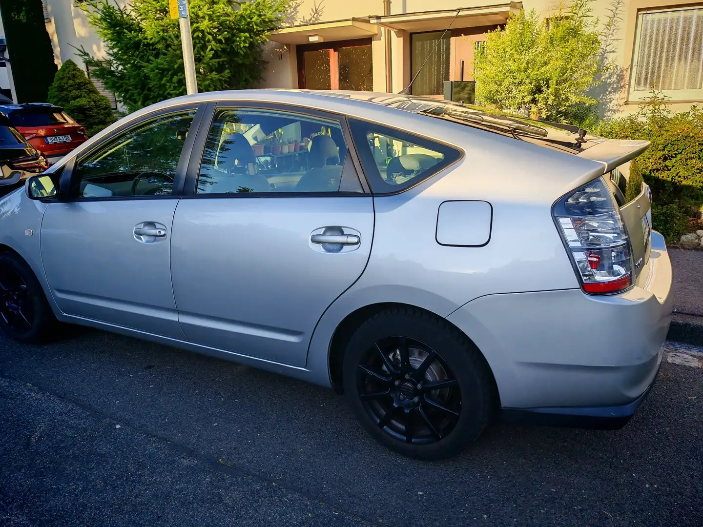 Toyota Prius (Hybrid) Sol Argento - 1