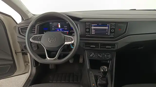 Volkswagen Polo view 12