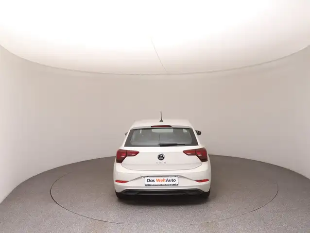 Volkswagen Polo view 6