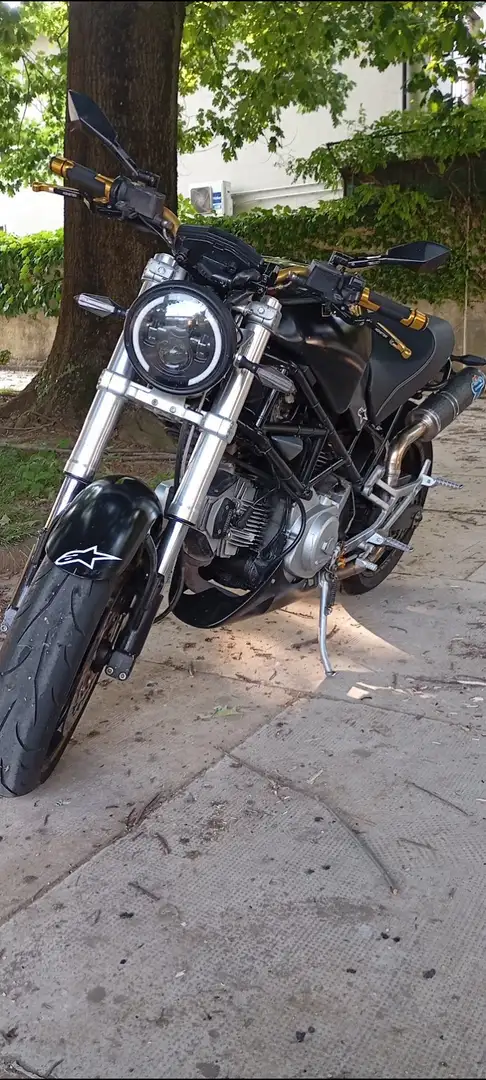 Ducati Monster 600 Dark Noir - 1