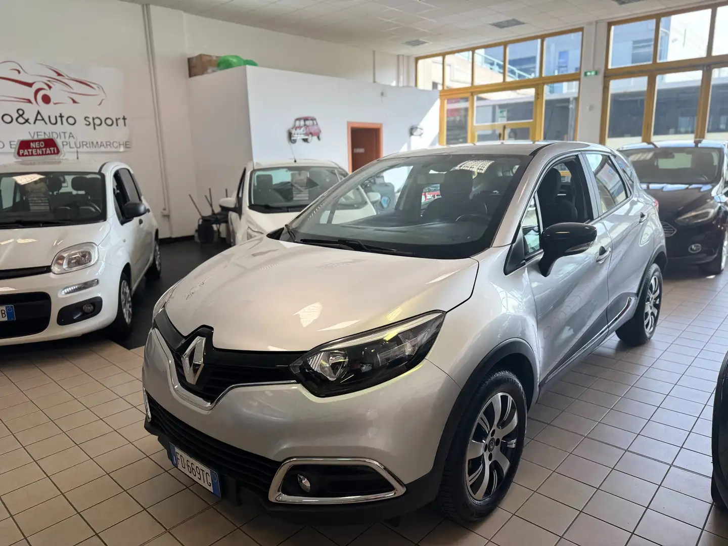 Renault Captur Captur I 2013 1.5 dci Intens(energy r-link)90cv E6 Grigio - 1