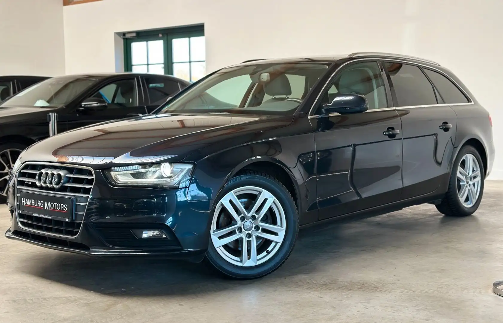 Audi A4 Avant 2.0 TDI quattro S-tronic Panorama 190PS Blau - 2