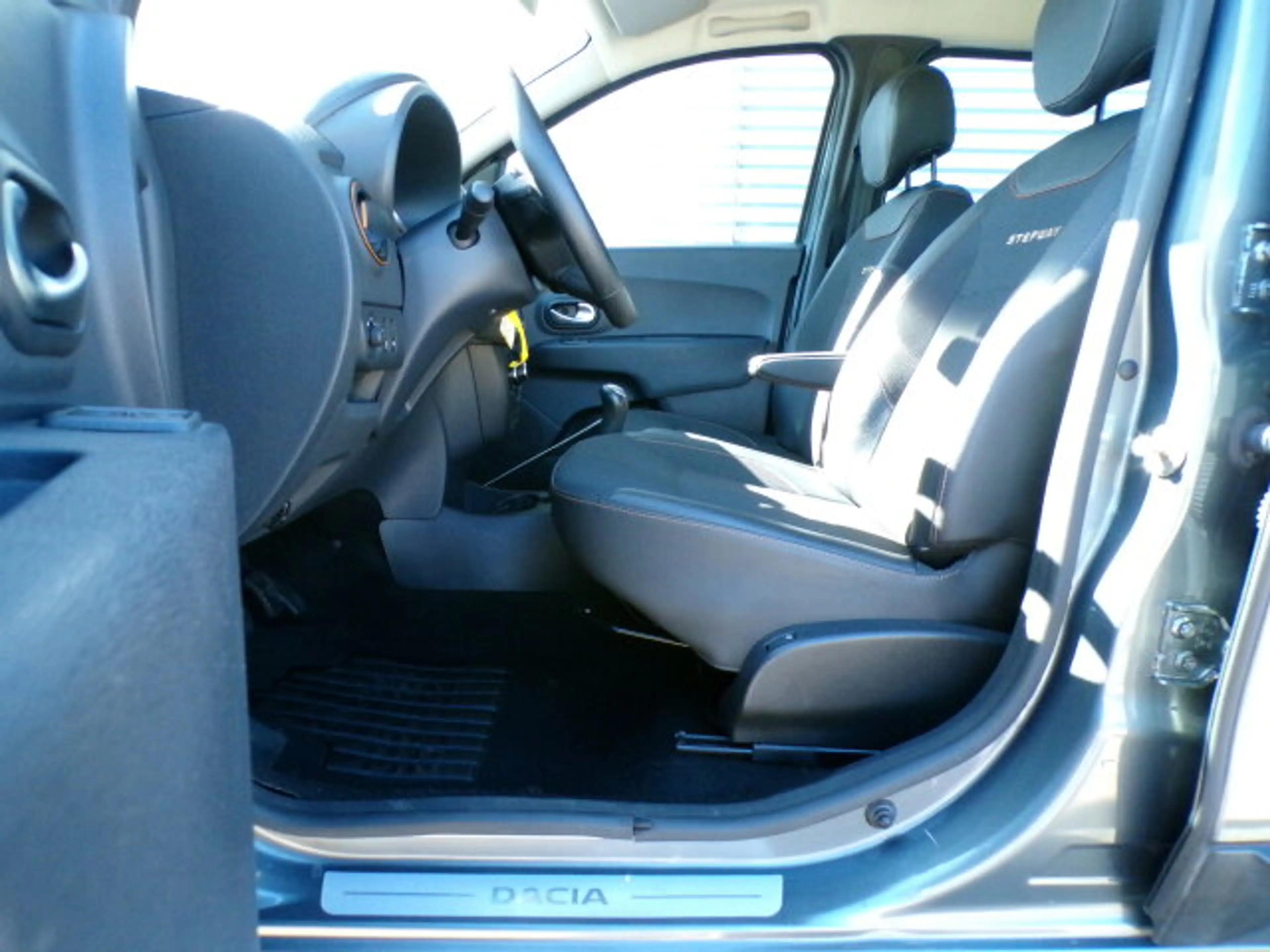 Dacia Lodgy Lodgy 1.2 TCe Stepway Celebration — photo 7