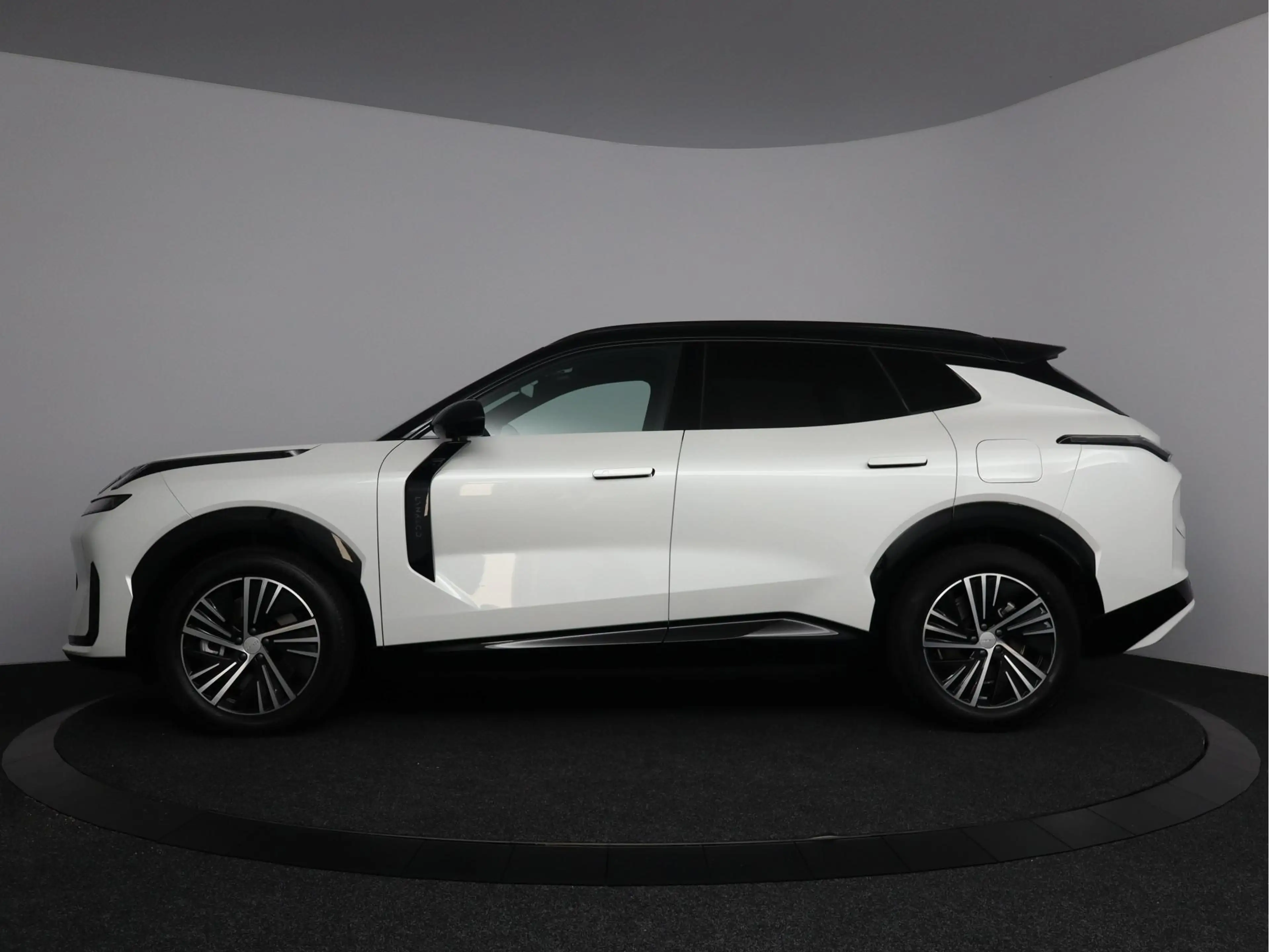 Lynk & Co 08 1.5 Core PHEV | 200km actieradius | Panoramadak — photo 14