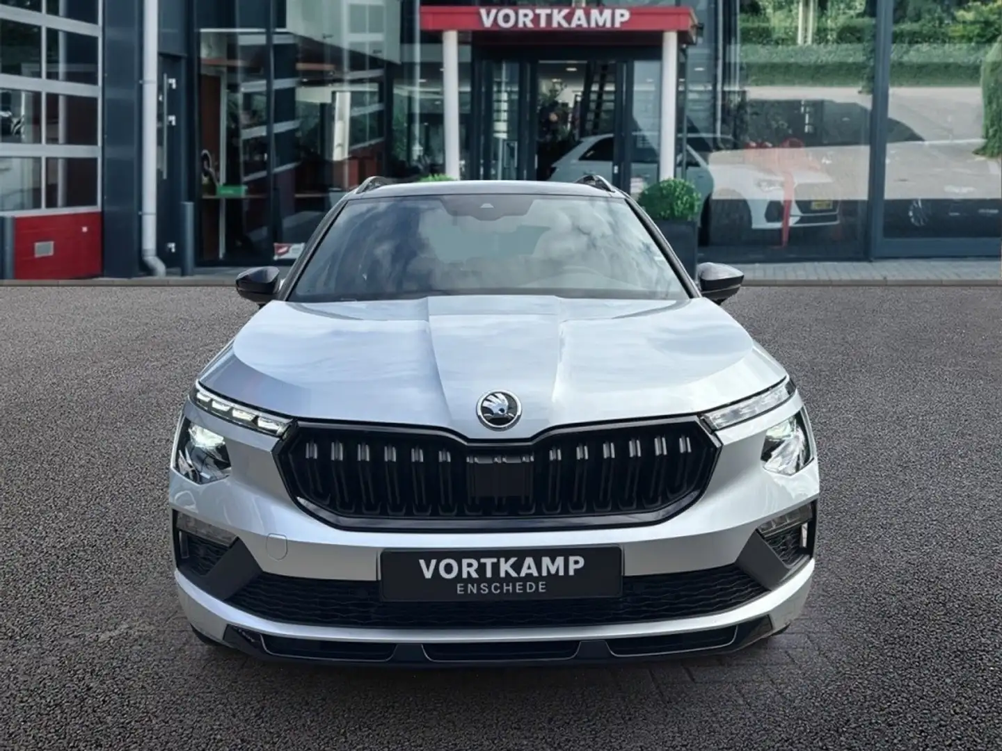 Skoda Kamiq 1.0 TSI DSG MONTE CARLO GLAS-DAK/CAMERA/CARPLAY/CR Grijs - 2