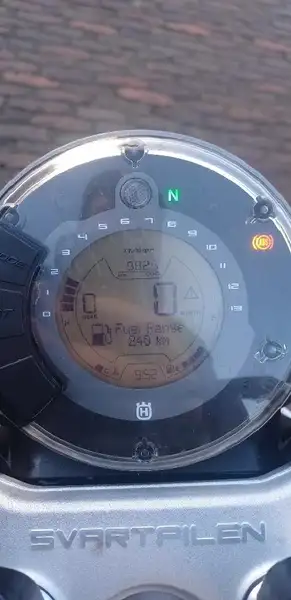 Husqvarna Svartpilen - foto 2