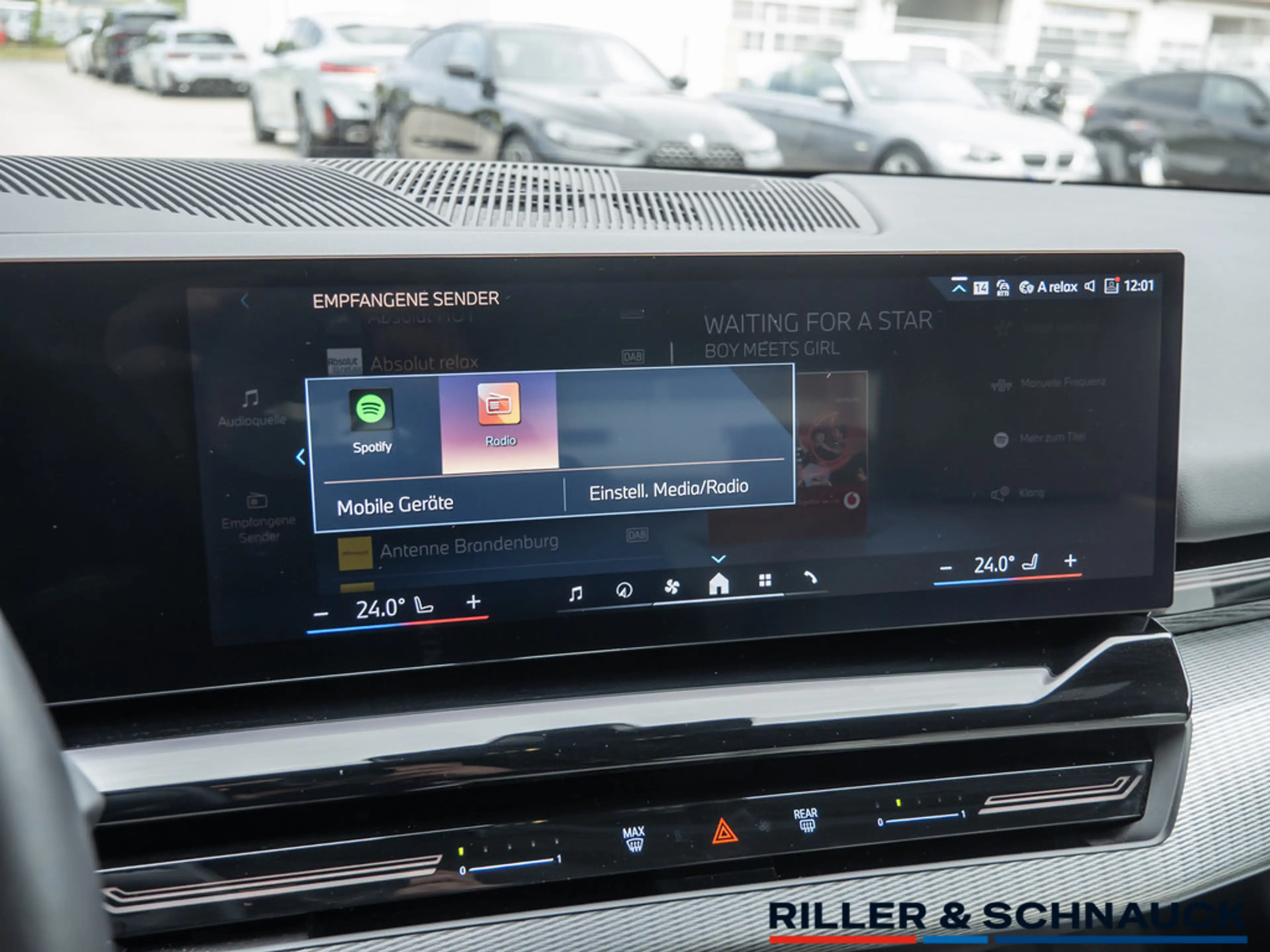 BMW 530 e M-Sport Pro HUD ACC SITZBELÜFTUNG 360° — photo 13