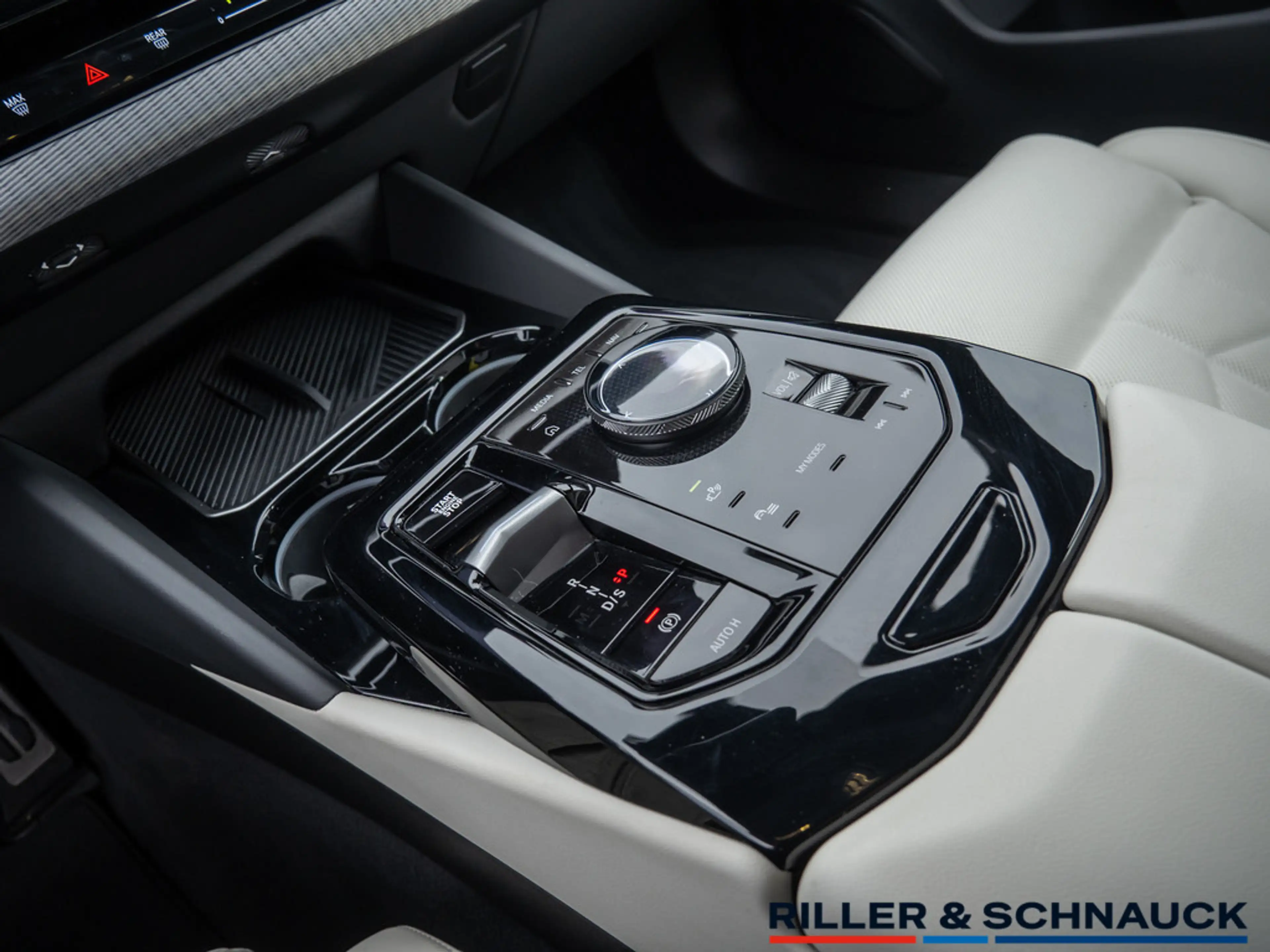 BMW 530 e M-Sport Pro HUD ACC SITZBELÜFTUNG 360° — photo 15