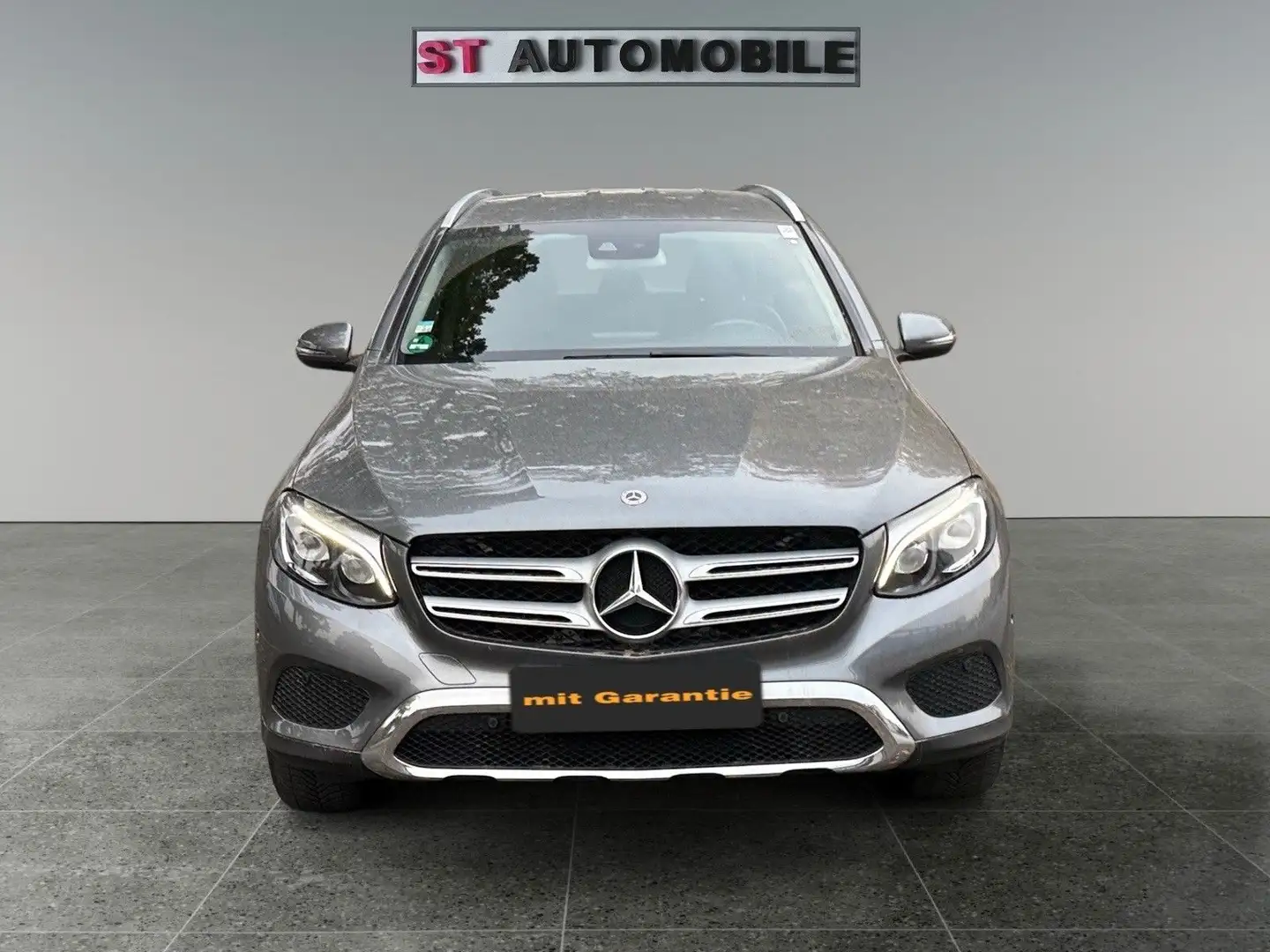 Mercedes-Benz GLC 250 Allrad-Automatik-Navi-Leder-Kamera Gris - 2