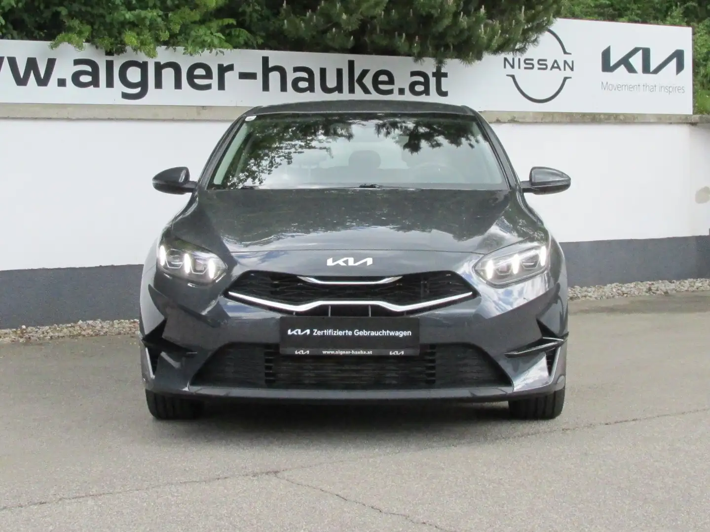 Kia Ceed / cee'd 1,5 TGDI Gold 48V DCT Grau - 2