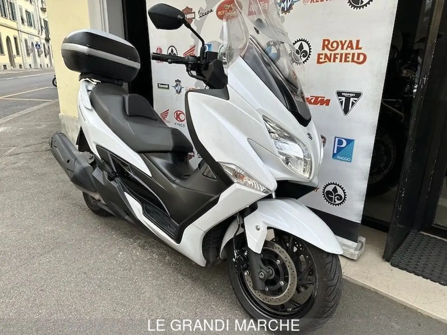 Suzuki Burgman 400 - 2