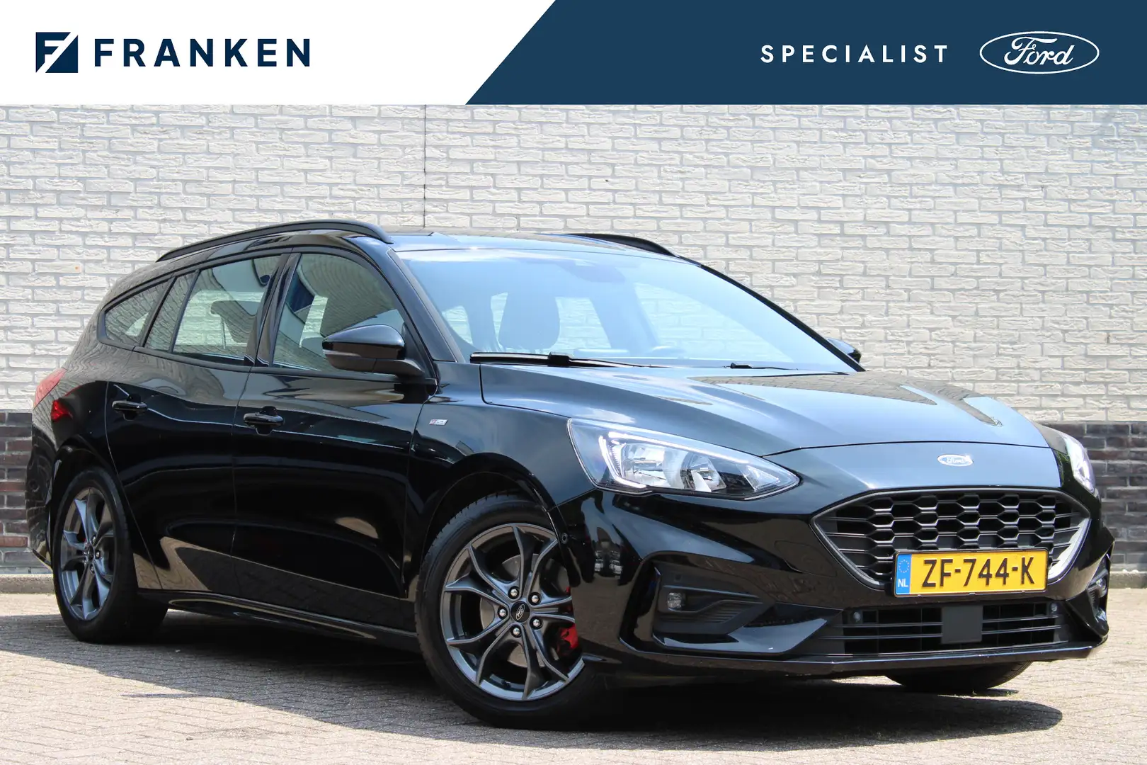 Ford Focus Wagon 1.5 EcoBoost ST Line Business | Trekhaak | C Zwart - 1
