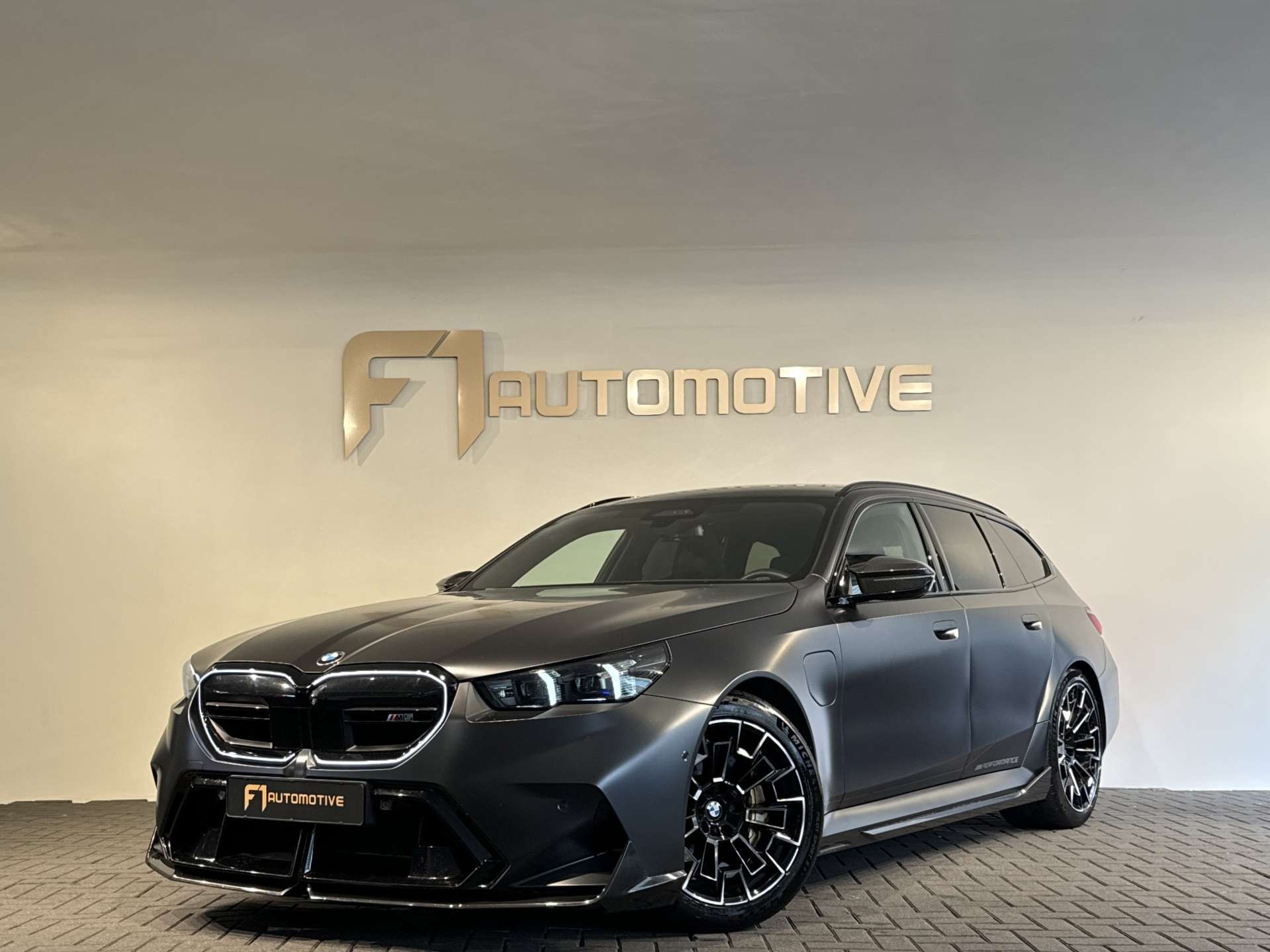 2025 BMW M5