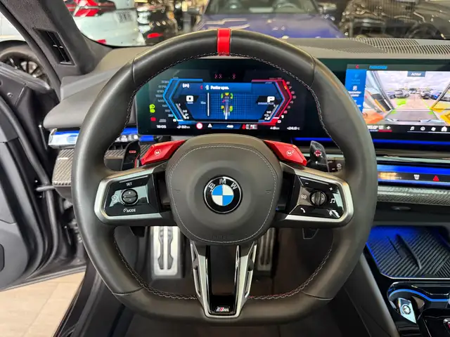 BMW M5 view 15